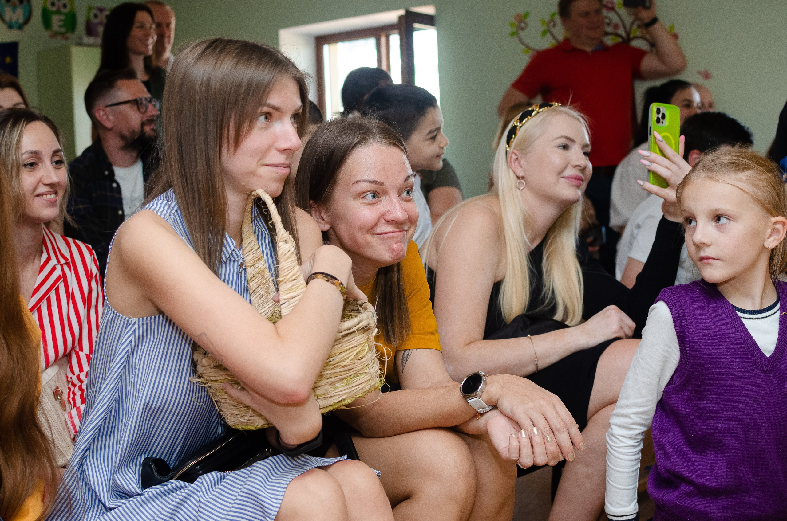 Выпускной утренник 2023. Семейный фотограф на выписку из роддома и крещение Минск Настя Гришук