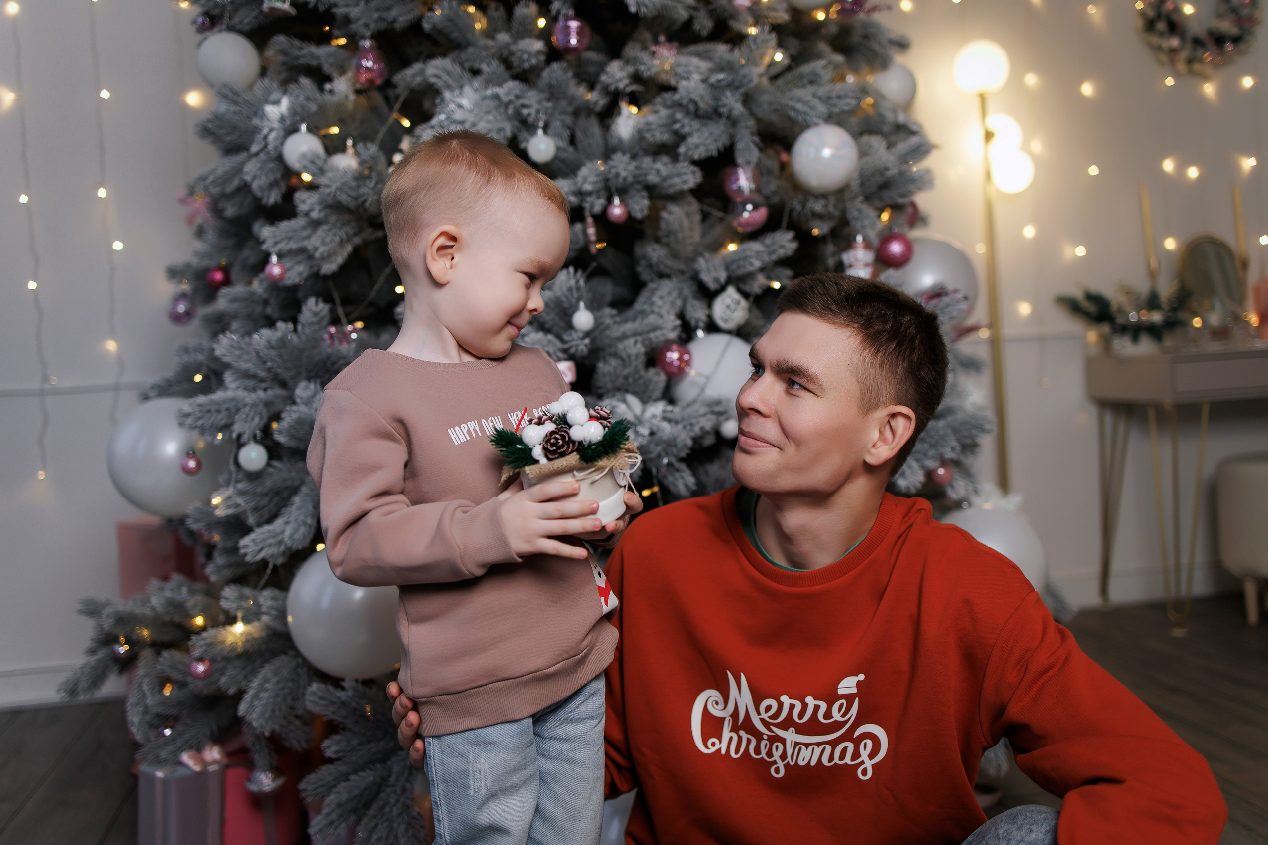 Ваши фотографии. Интерьерная фотостудия Background в Омске