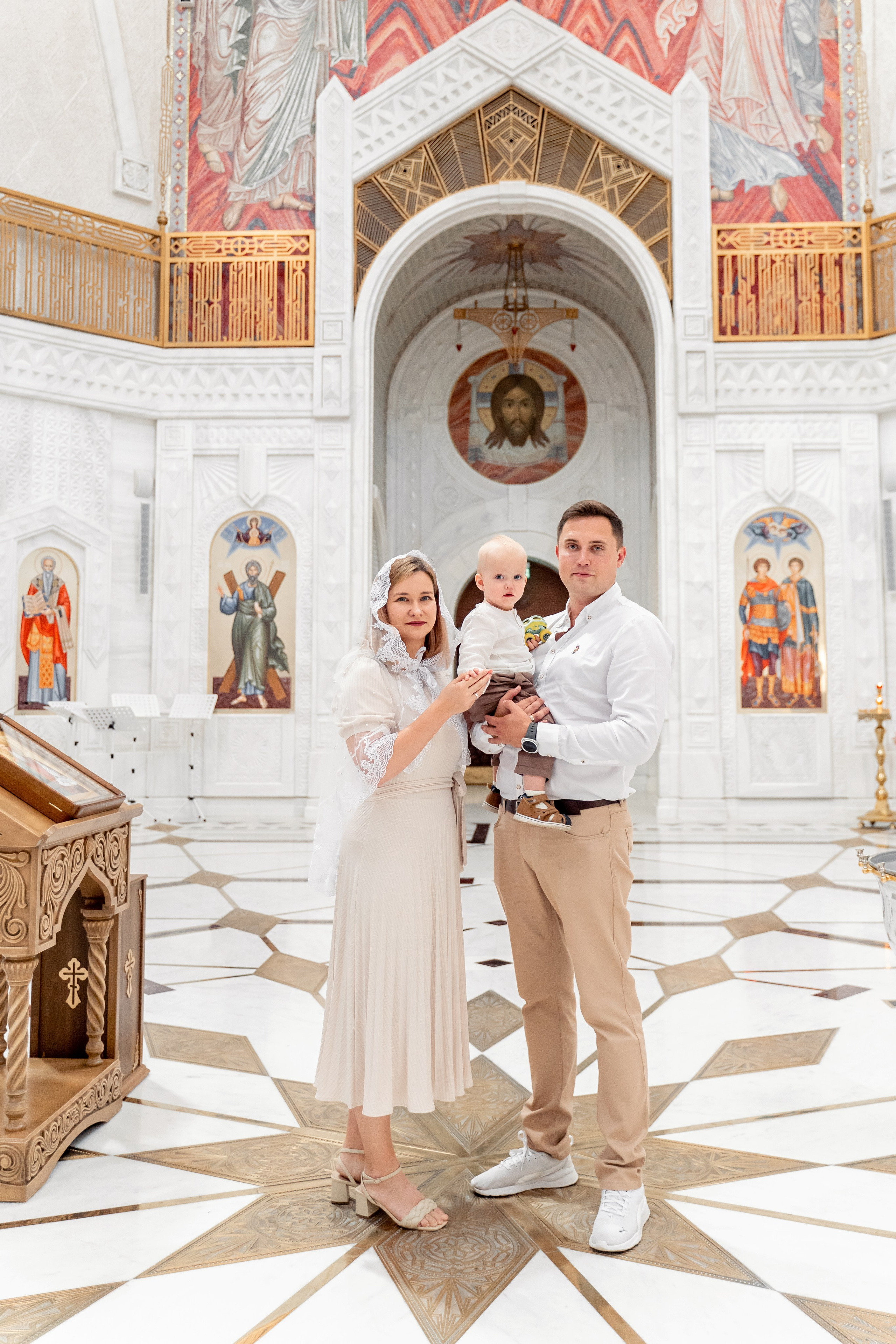 Фотограф на крещение Москва. Храм Владимира Равноапостольного Спартак. Фотограф \ Видеограф на Крещение, Венчание Москва| Семейные съемки