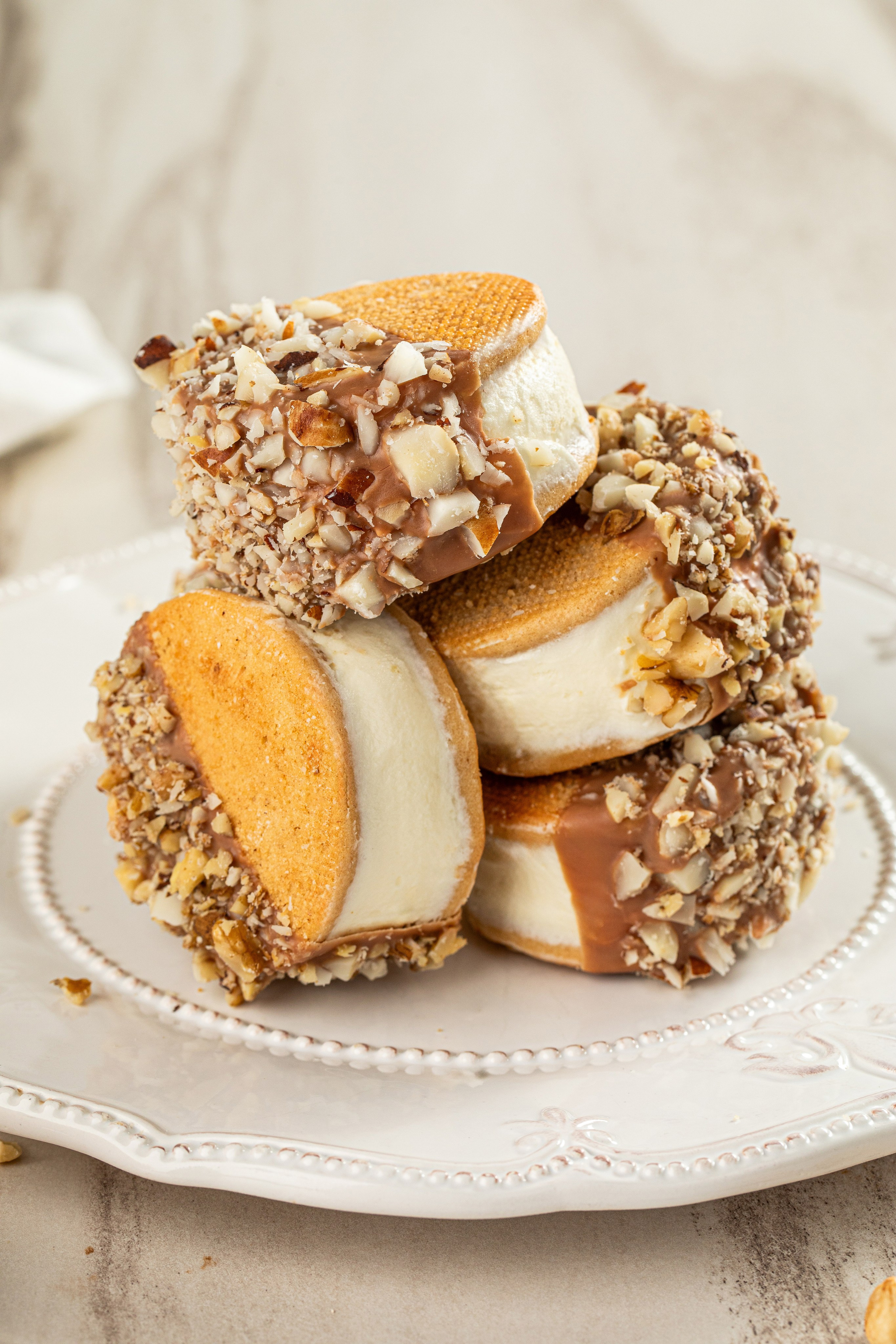 Cake Pro School. Фудфотограф, фудстилист и сет дизайнер в Москве Алена Синицына