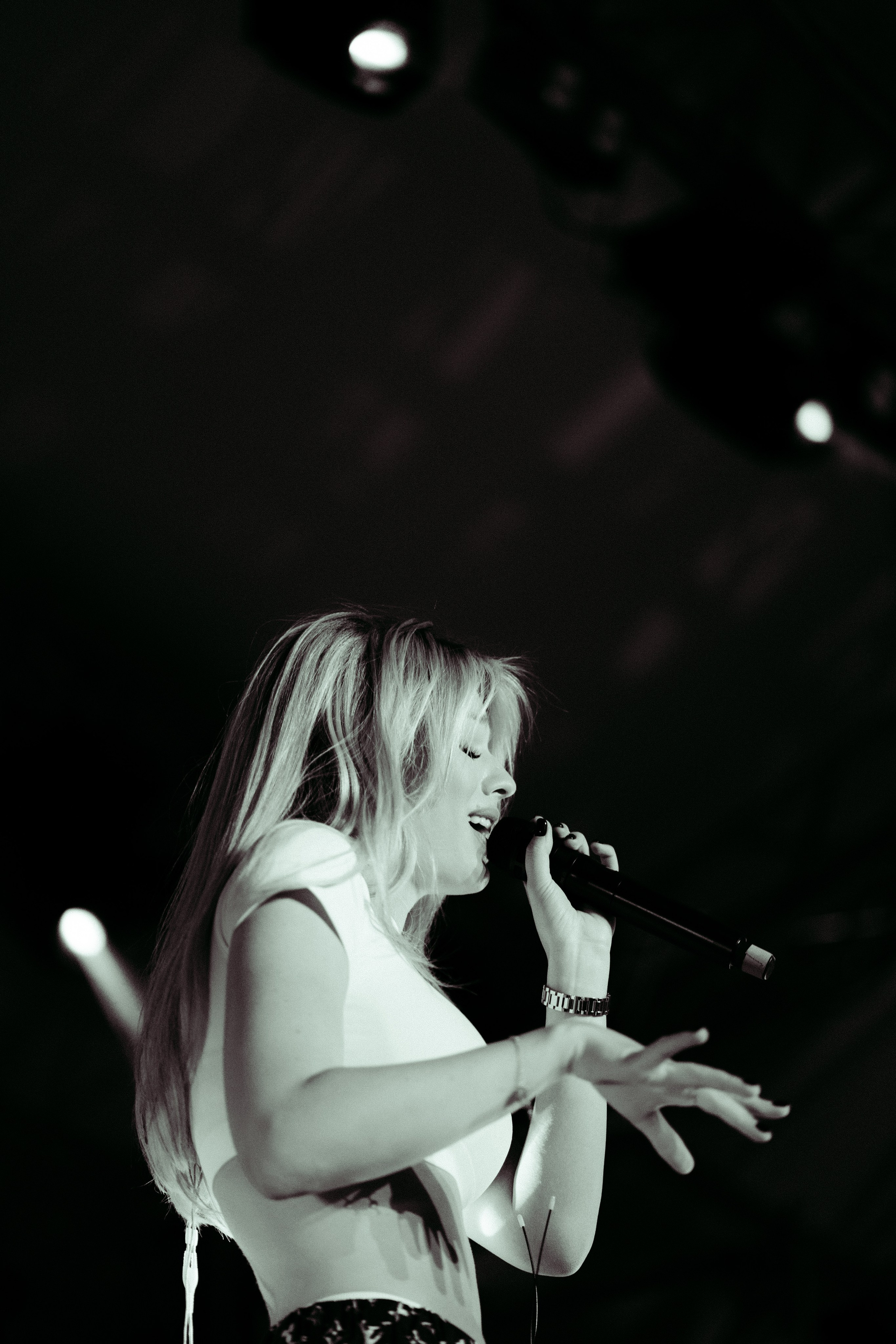 ЛЮСЯ ЧЕБОТИНА