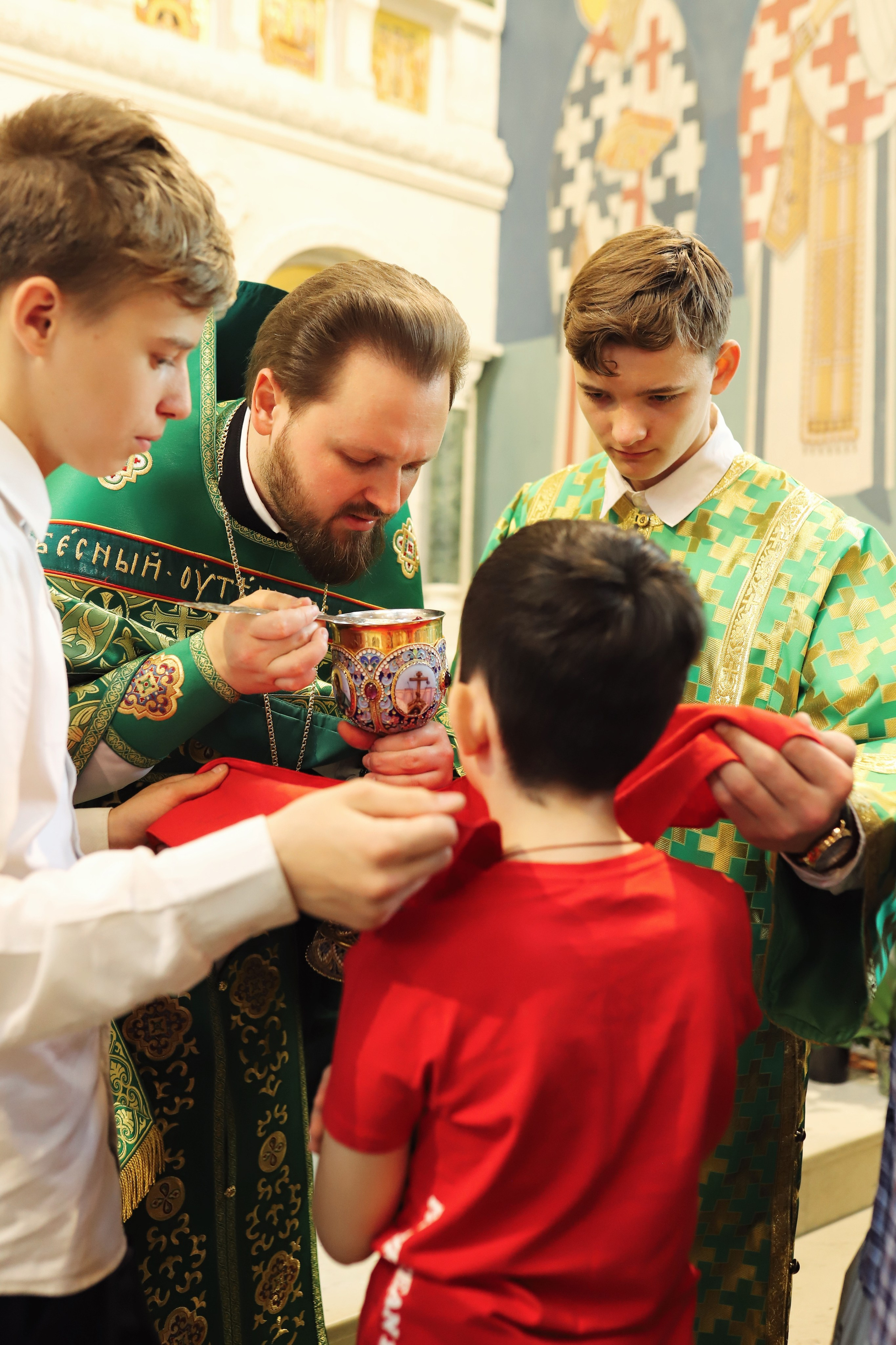 Съемка Литургии. Фотограф и видеограф в Санкт-Петербурге