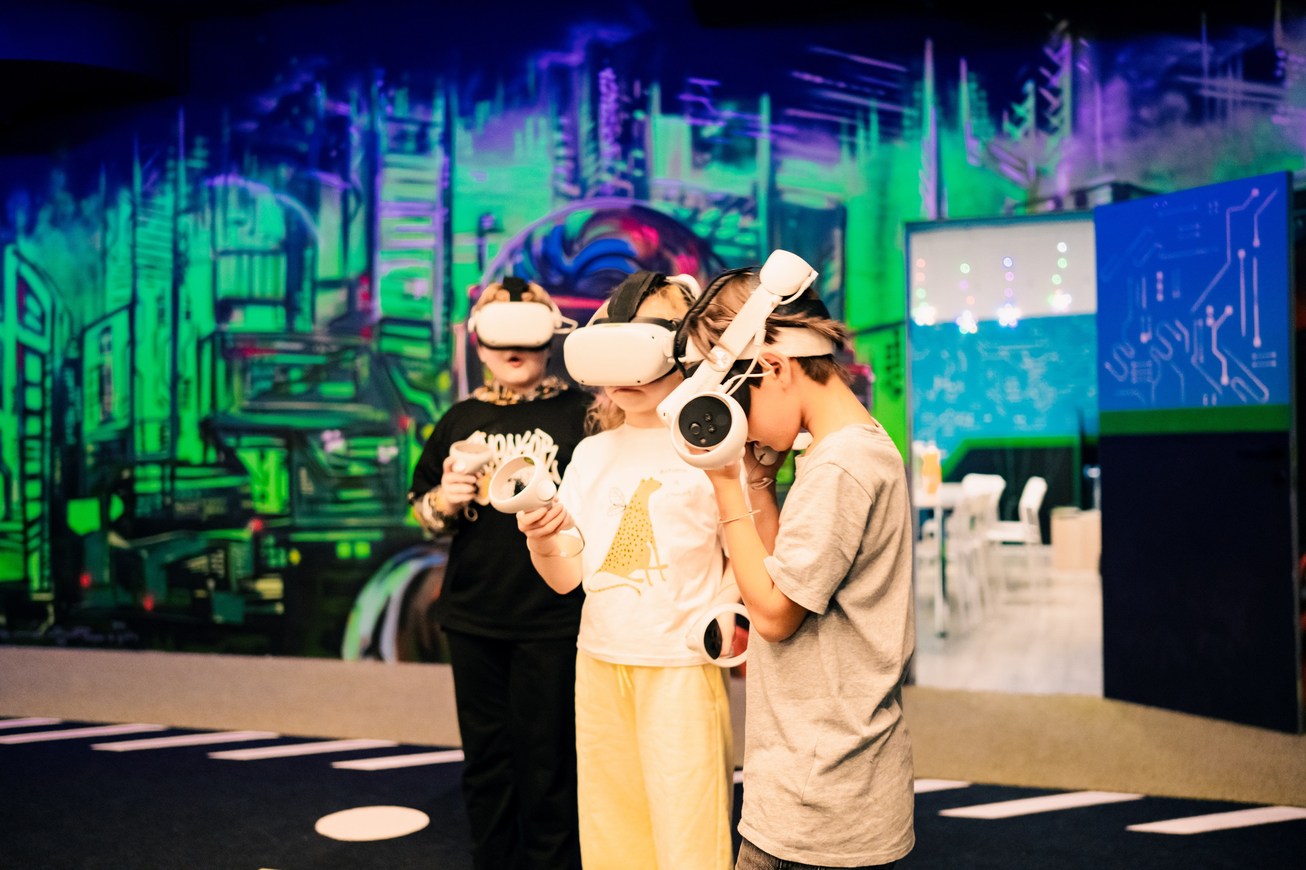 VR (November-December 2024). Felixtones