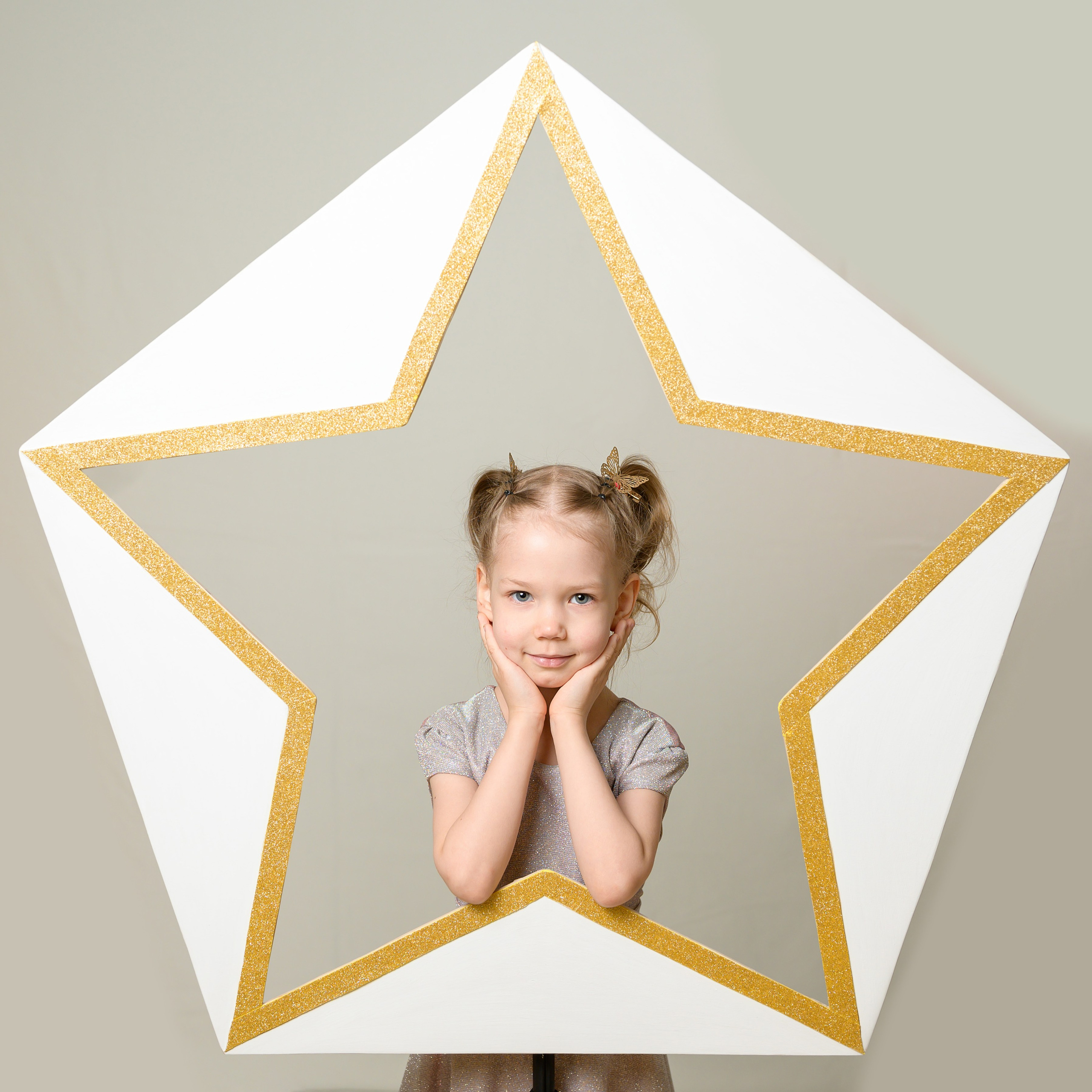 Д/с № 3к3 группа «Звёздочки» (индивидуальный дизайн книги). Фотограф новорожденных, семейный детский в Тюмени Татьяна Морозова