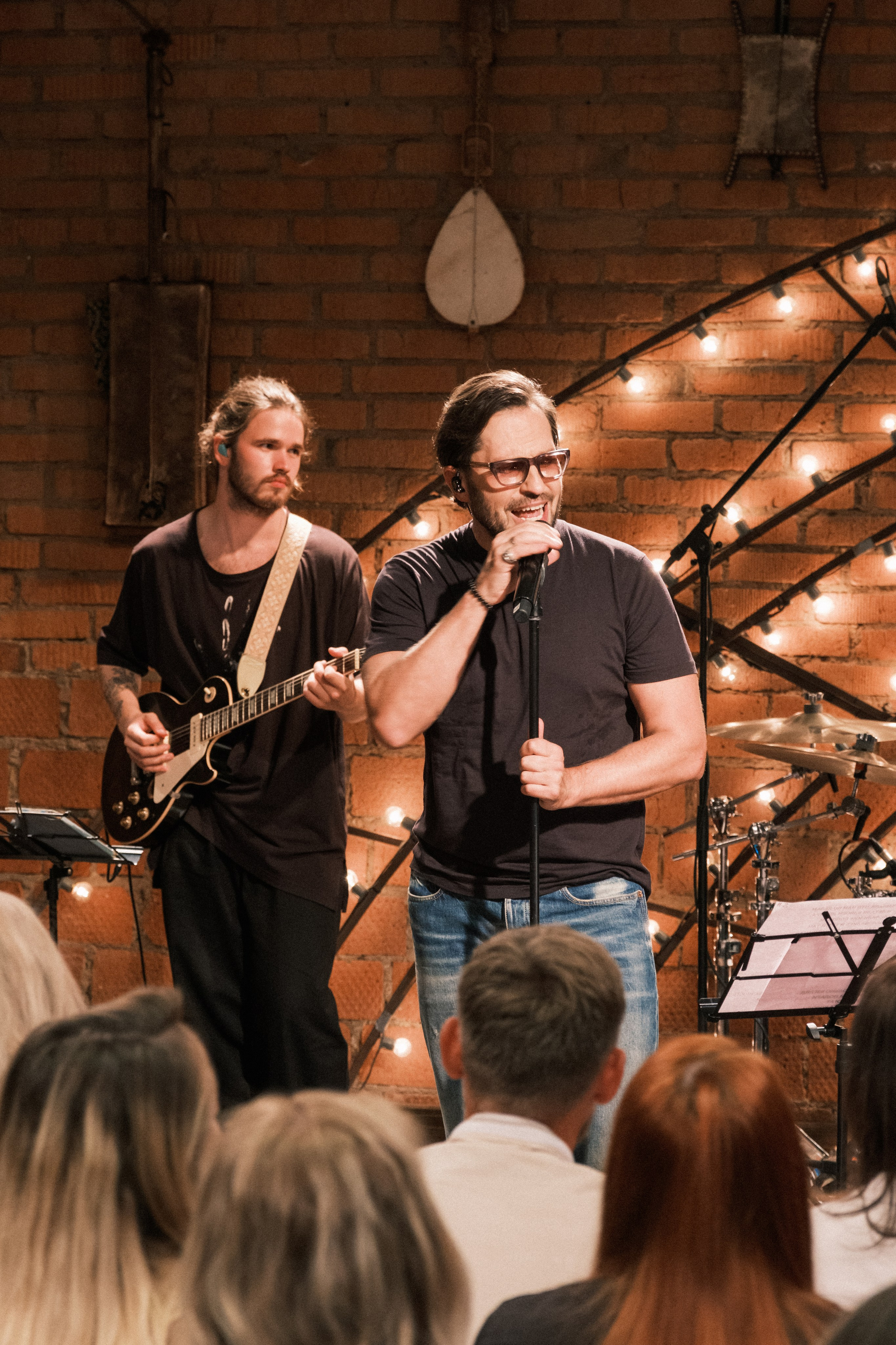 Квартирник у Маргулиса. Александр Ревва (Артур Пирожков). Профессиональный фотограф в Москве и МО Денис Кулешов