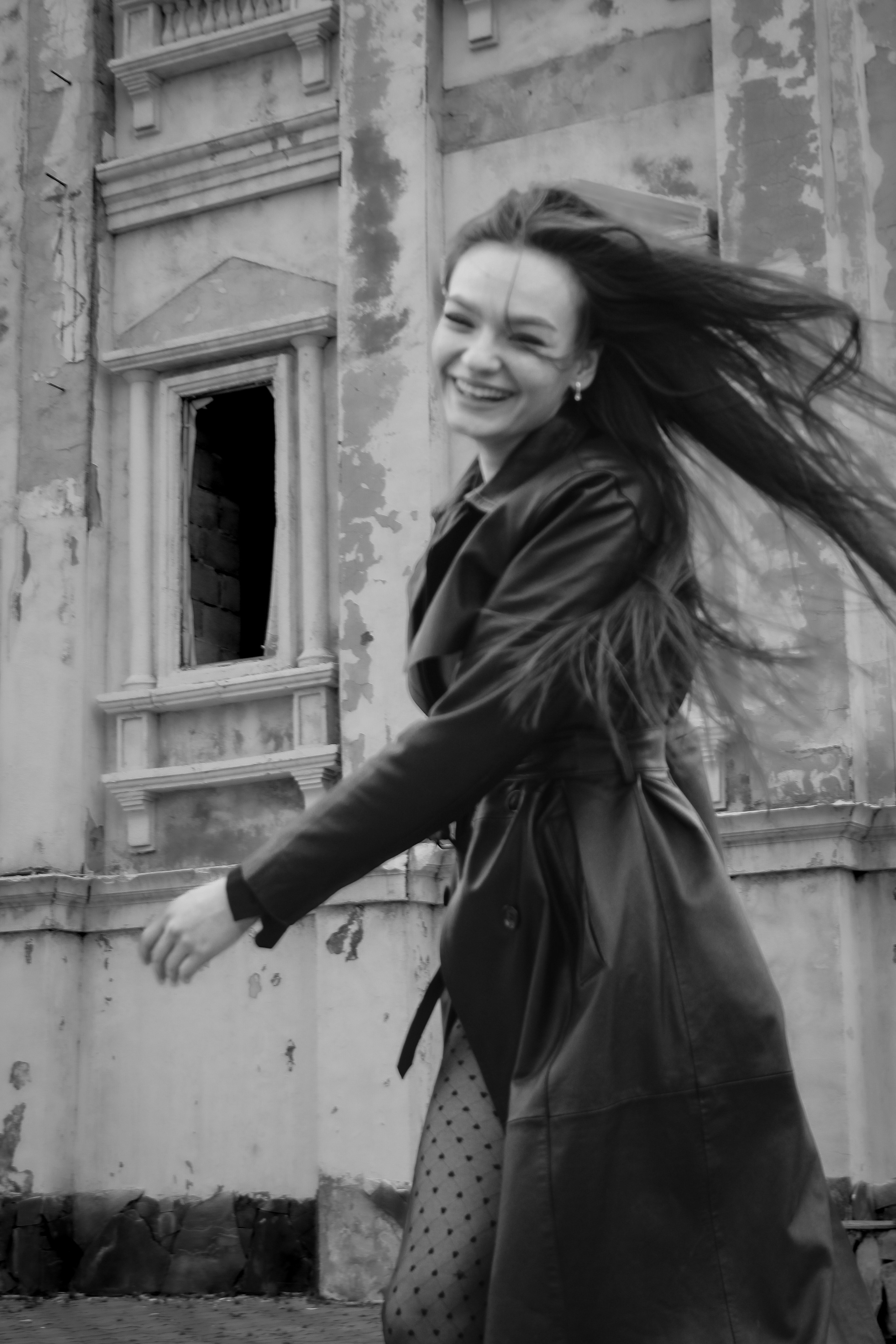 фотограф красноярск уличная съемка фотосессия стрит street фотопрогулка фотография девушки чб фотограф красноярск мужская съемка свадебная фотосессия уличная съемка прогулка фото фотостудия домашняя фотосессия  студийная съемка в студии фотосессия живые фото 