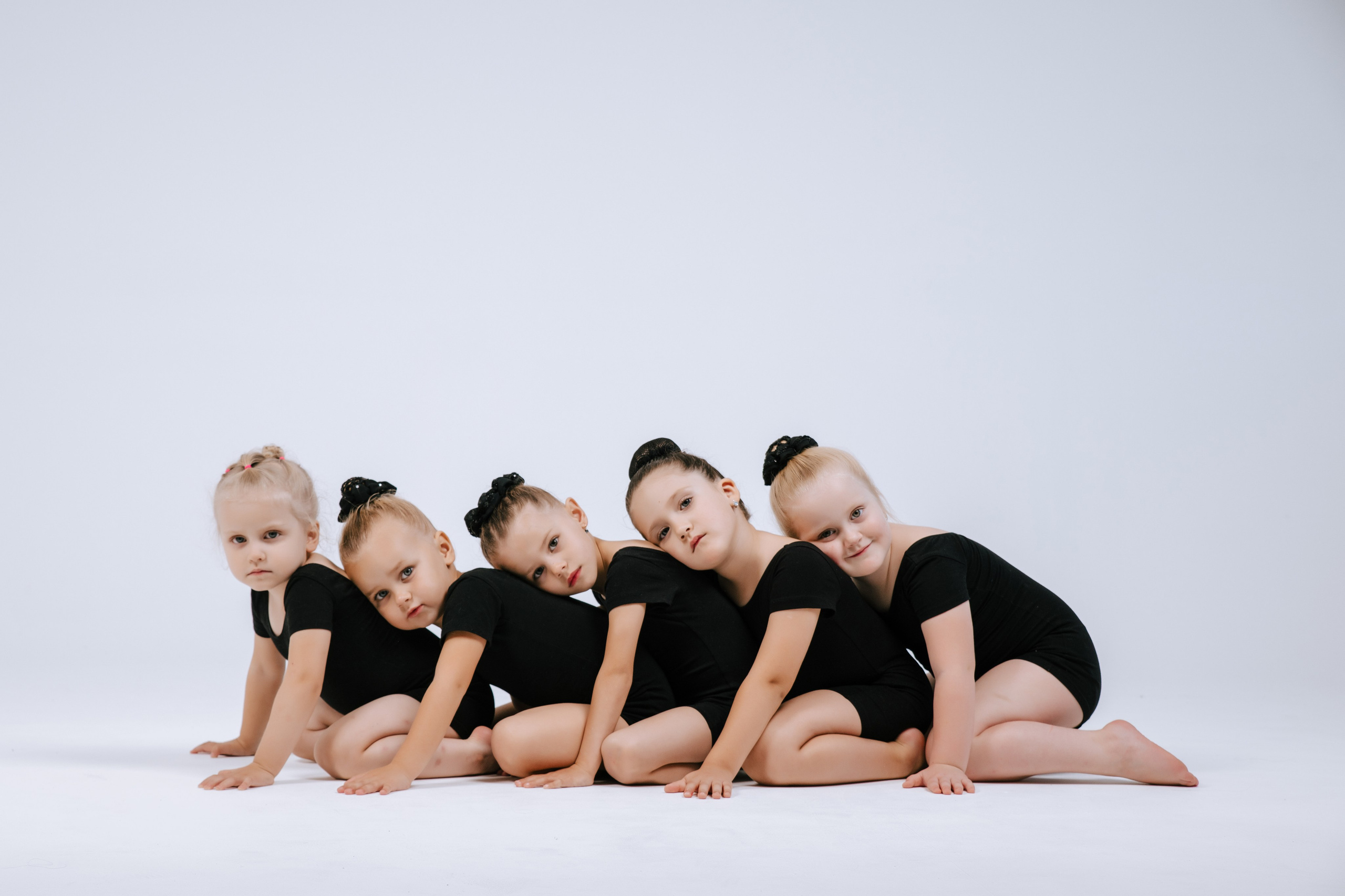 Коллектив «Жар-птица». Фотограф Ярмишко Дарья. Выпускные фотокниги