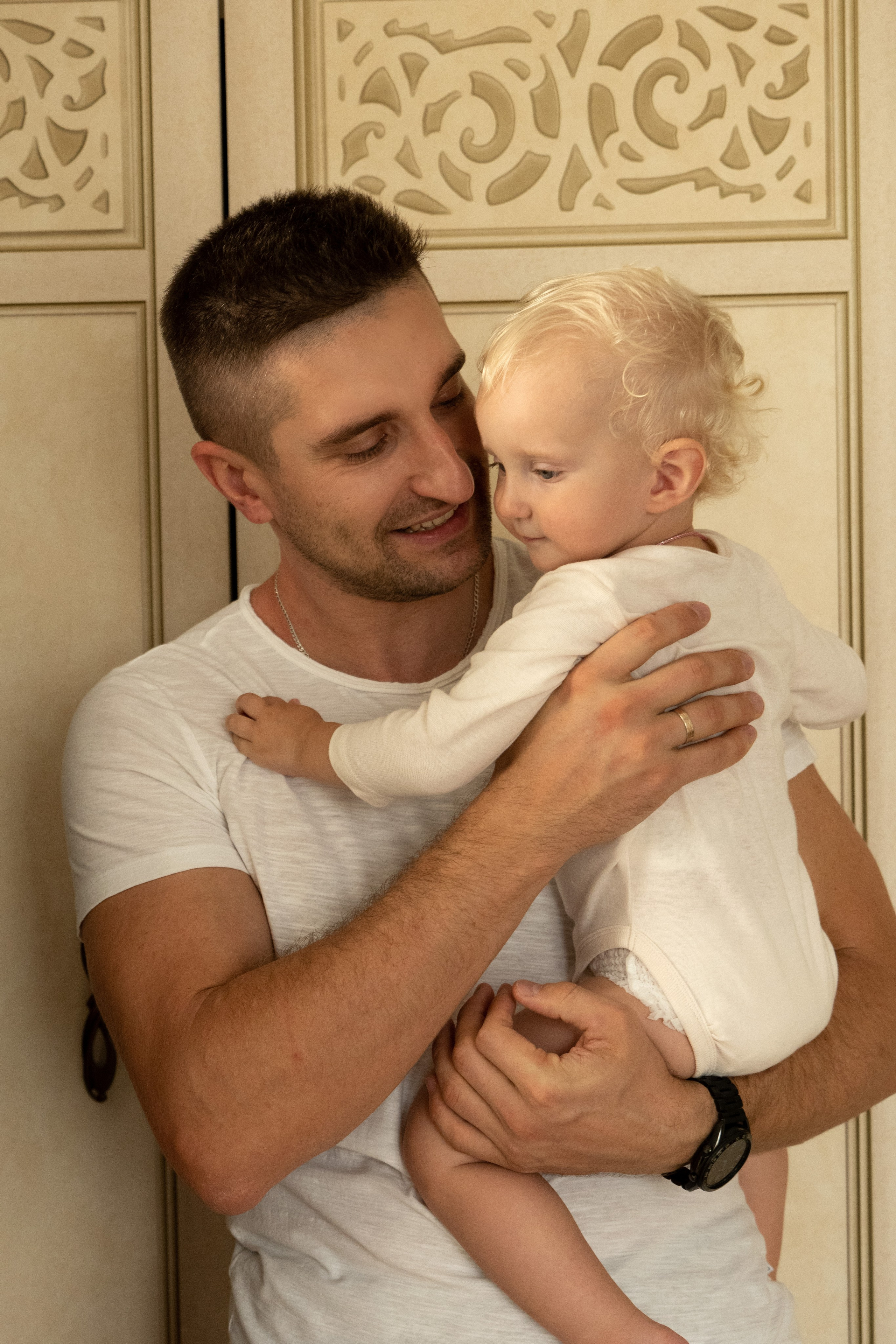 Семейная фотосессия дома. Фотограф видеограф Ольга Василевская