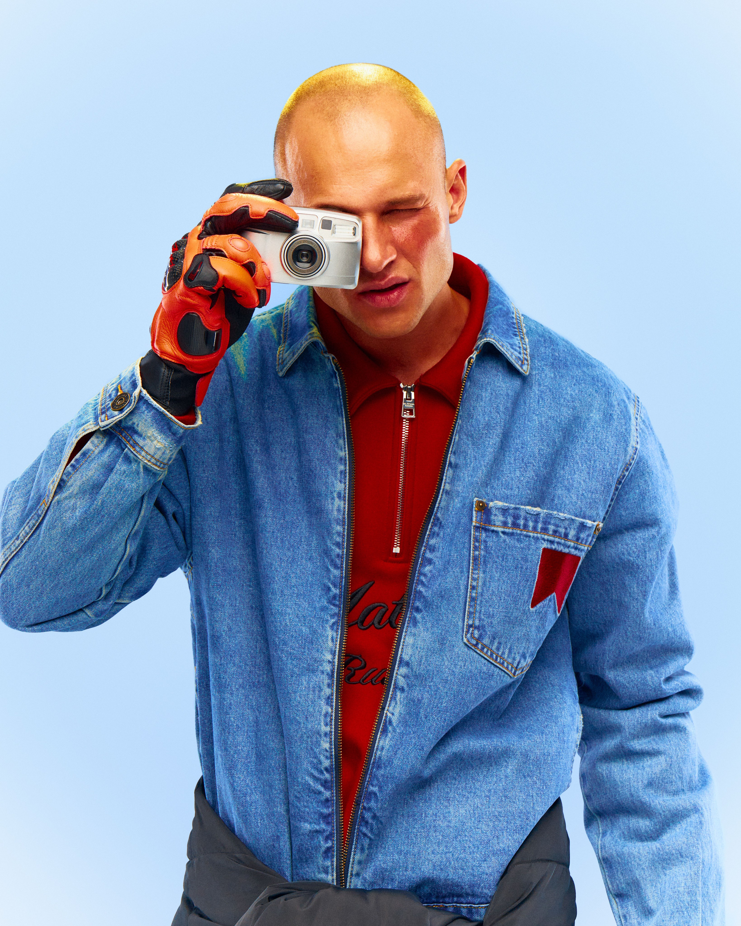 Matrona. Святослав Лебедев | Рекламный фотограф — Коммерческая съемка, Арт-дирекшн, AI-интеграция