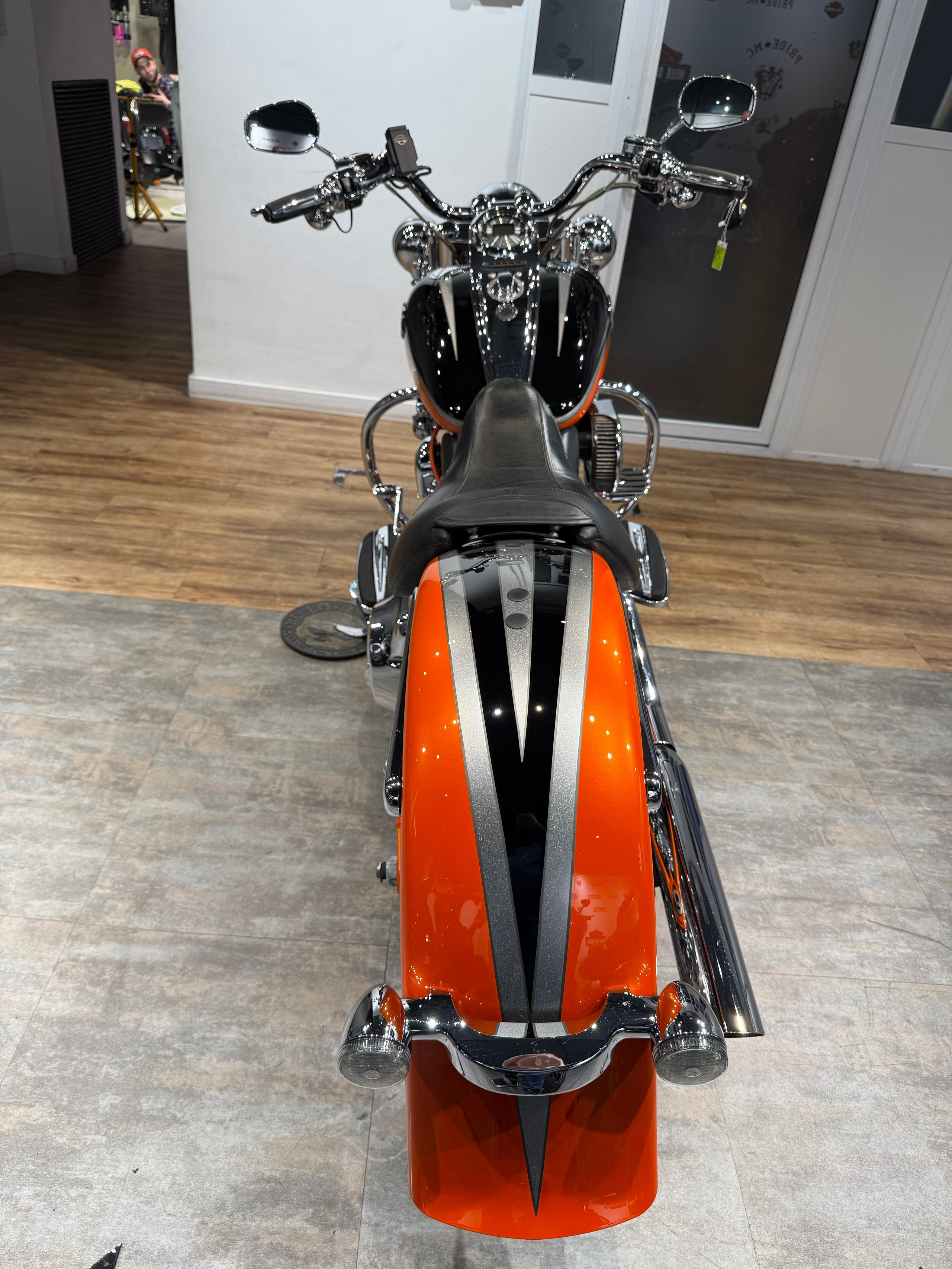 2010 CVO Inferno Orange. Hello Davidson, Москва. Только хорошие мотоциклы…