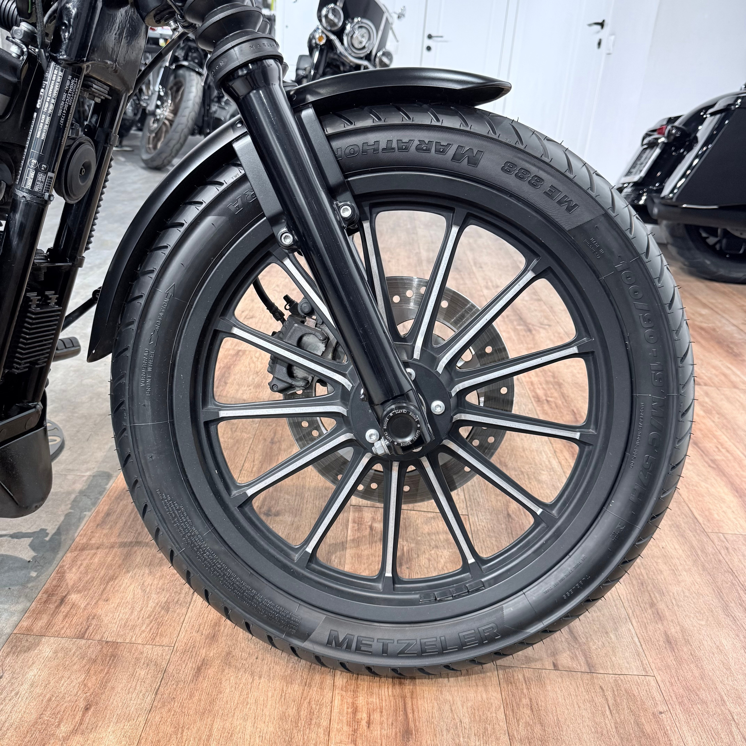Купить Harley-Davidson 2013 Sportster Forty-Еight 883 (Softail/Dyna) — подробнее на сайте. Hello Davidson, Москва. Только хорошие мотоц