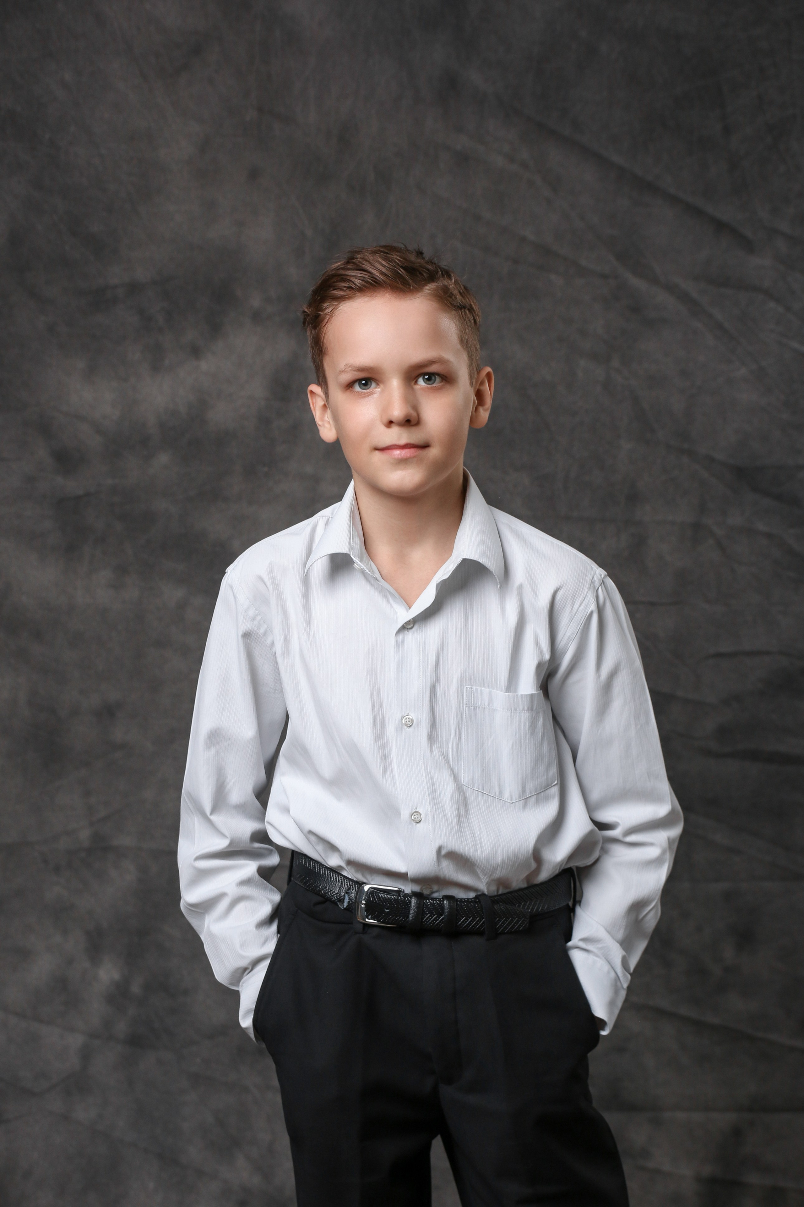 Выпускной фотоальбом "Портрет". Выпускные альбомы в Тюмени для школ, садов, вузов спортивных секций