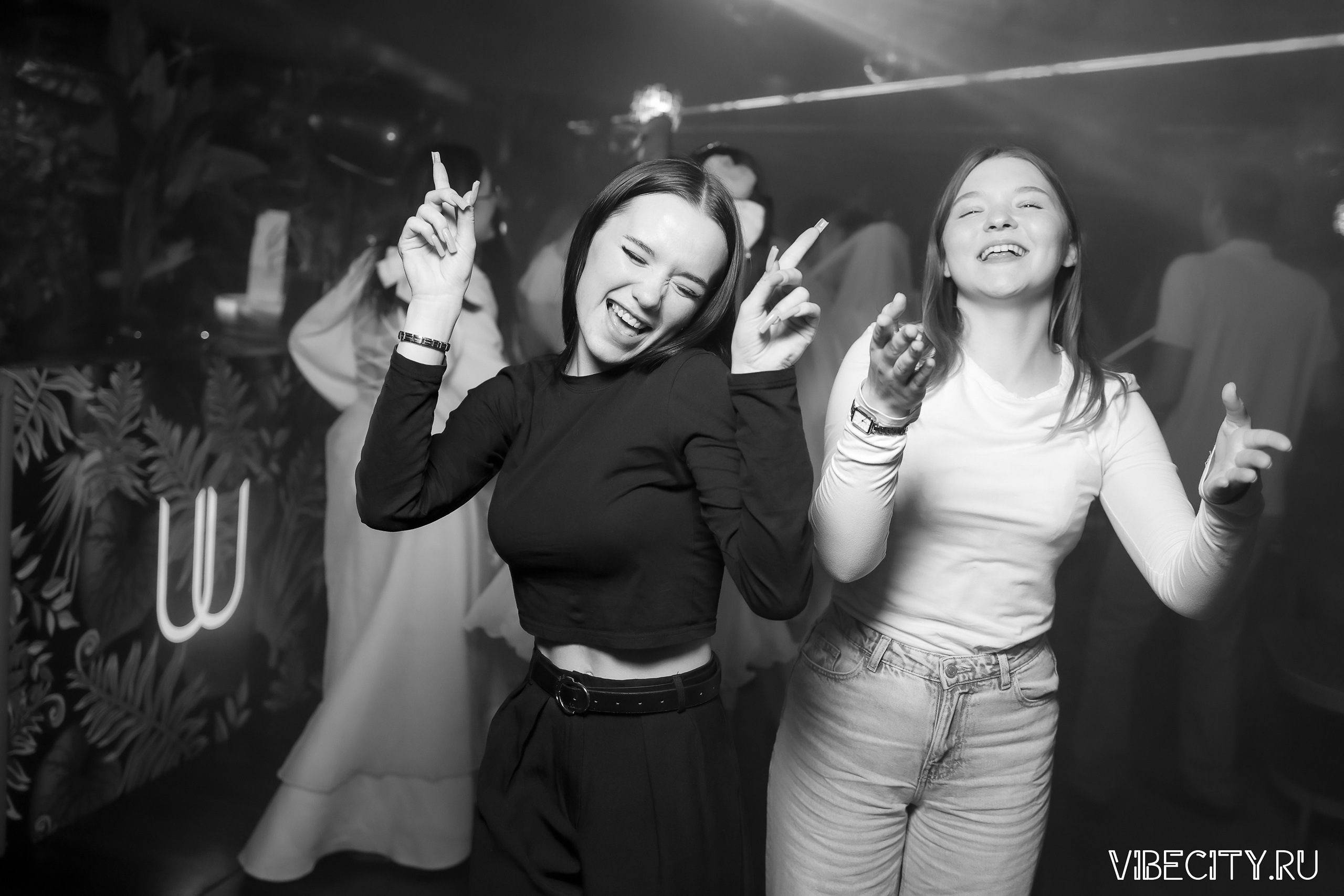 DOUBLE U. VIBECITY.RU Вайб Сити Ру Фоторепортажи Фотоотчеты Калининград