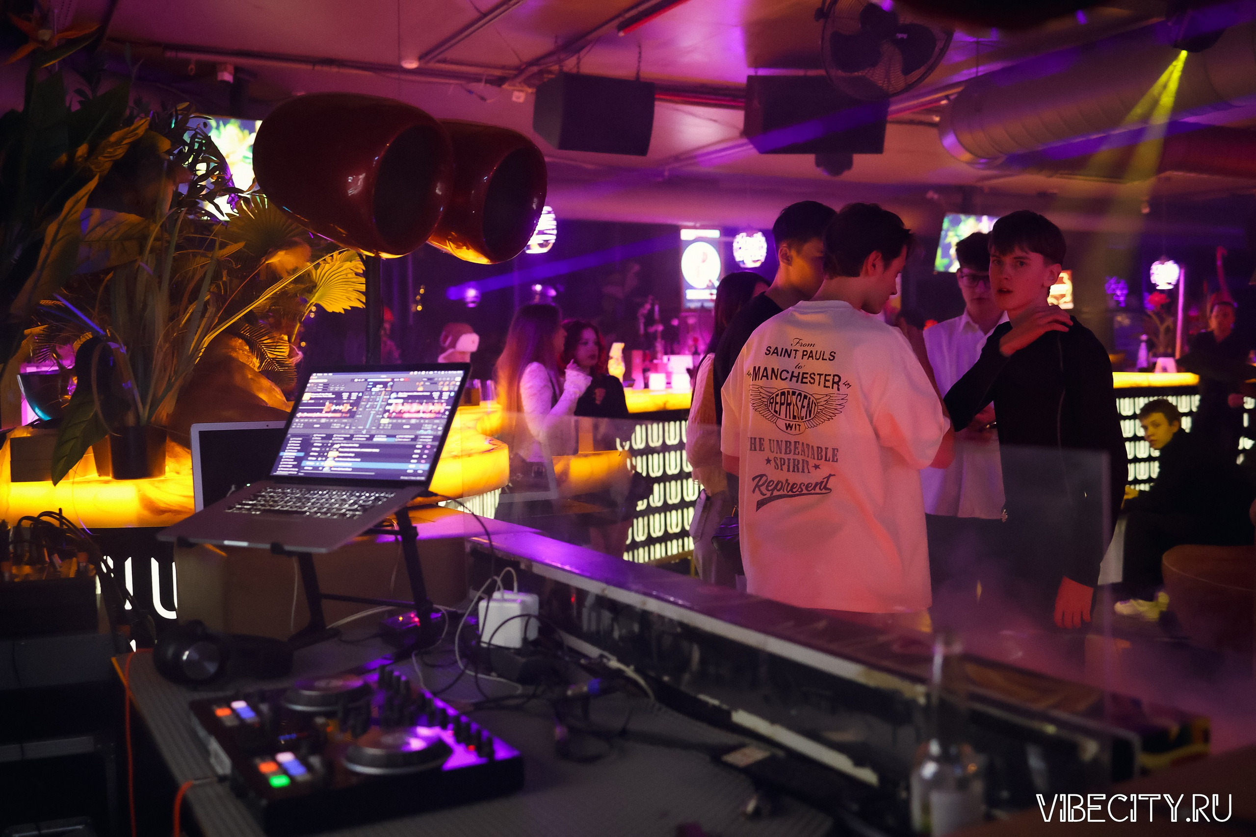 DOUBLE U. VIBECITY.RU Вайб Сити Ру Фоторепортажи Фотоотчеты Калининград