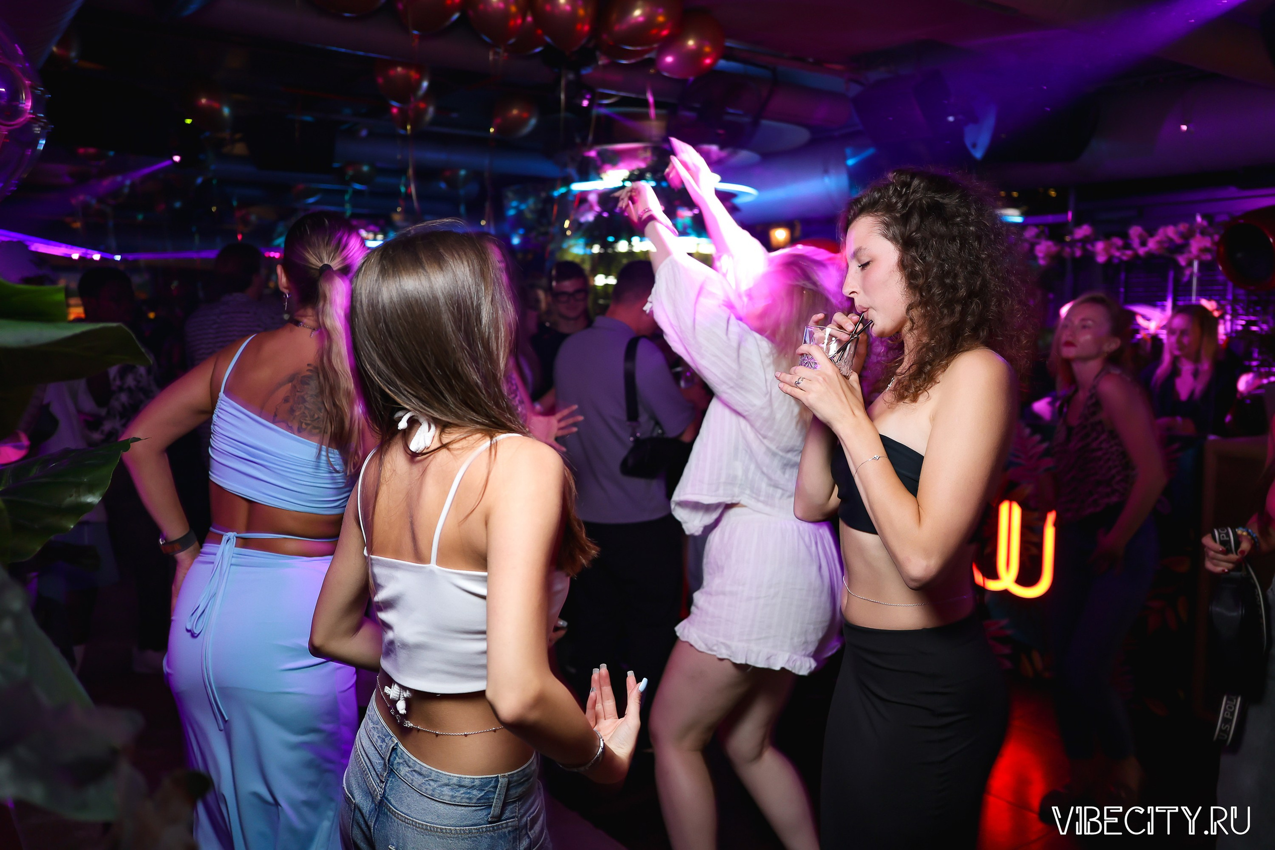 DOUBLE U. VIBECITY.RU Вайб Сити Ру Фоторепортажи Фотоотчеты Калининград