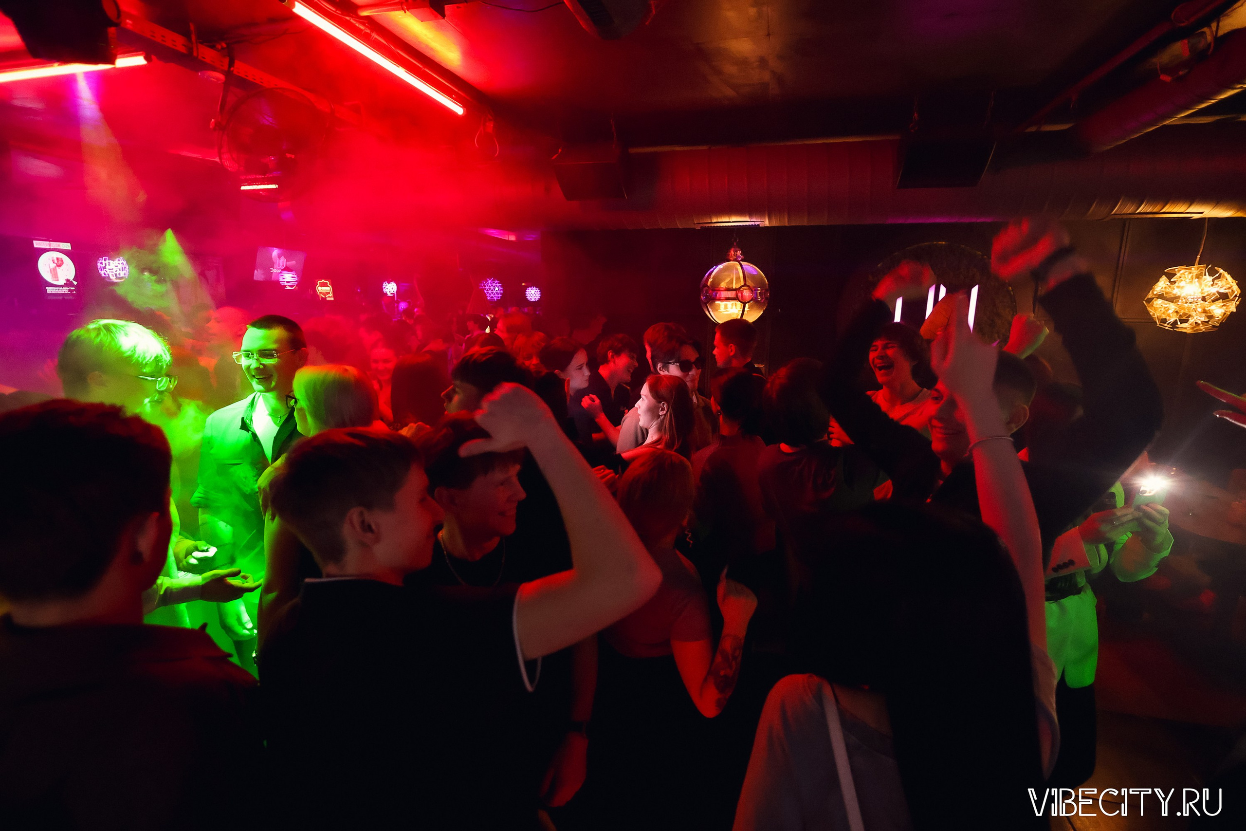 DOUBLE U. VIBECITY.RU Вайб Сити Ру Фоторепортажи Фотоотчеты Калининград