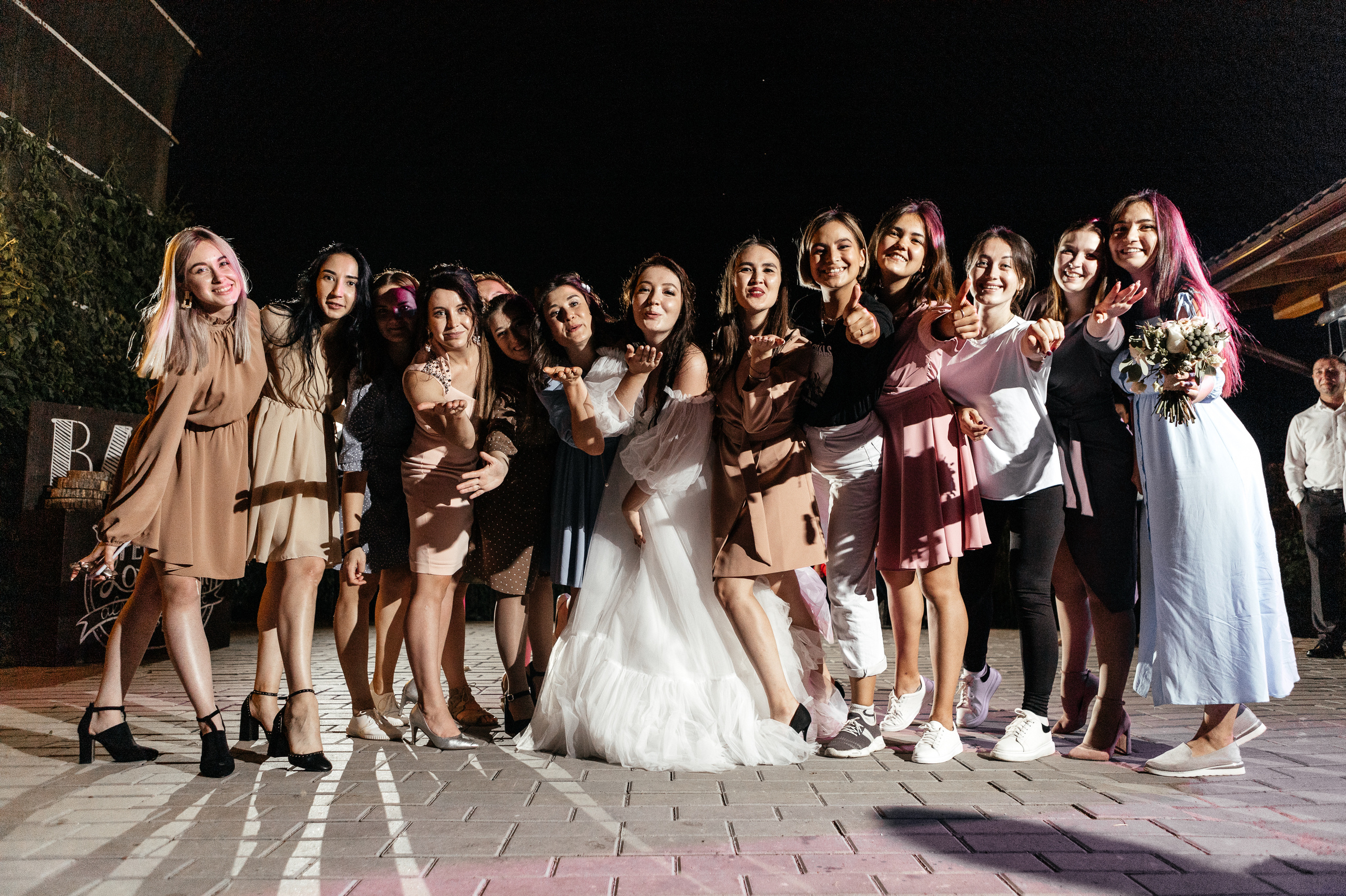 Свадебный фотограф Уфа — Руслан ГабдлисламовЖивые эмоции, красивые кадры, воспоминания на всю жизнь.Работаю по всей Республике Башкортоста. Свадебный фотограф Уфа Руслан Габдлисламов