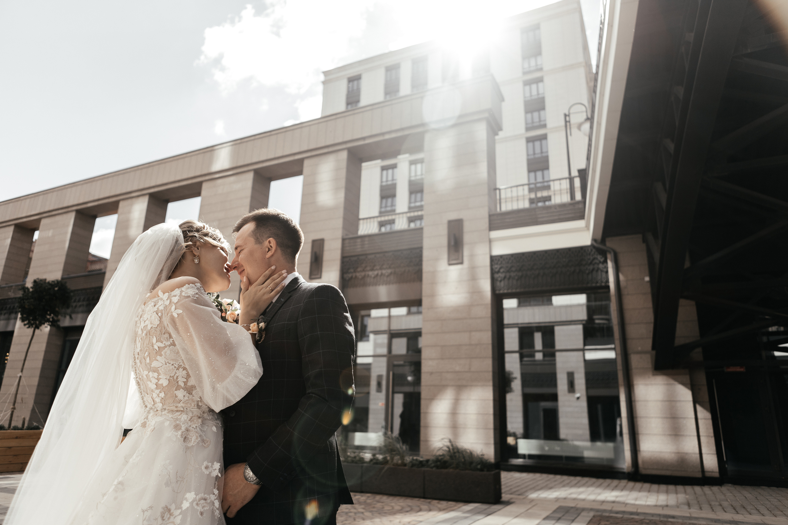 Свадебный фотограф Уфа — Руслан ГабдлисламовЖивые эмоции, красивые кадры, воспоминания на всю жизнь.Работаю по всей Республике Башкортоста. Свадебный фотограф Уфа Руслан Габдлисламов