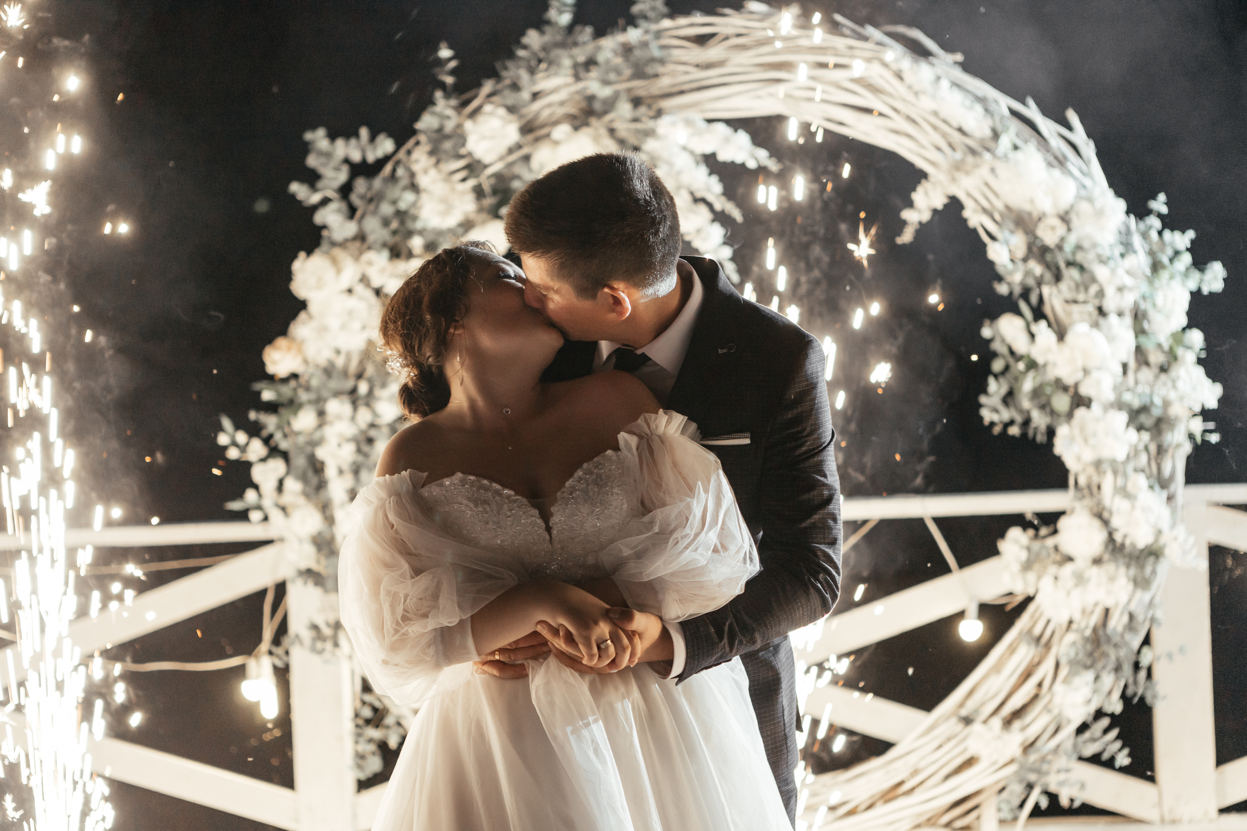 Свадебный фотограф Уфа — Руслан ГабдлисламовЖивые эмоции, красивые кадры, воспоминания на всю жизнь.Работаю по всей Республике Башкортоста. Свадебный фотограф Уфа Руслан Габдлисламов