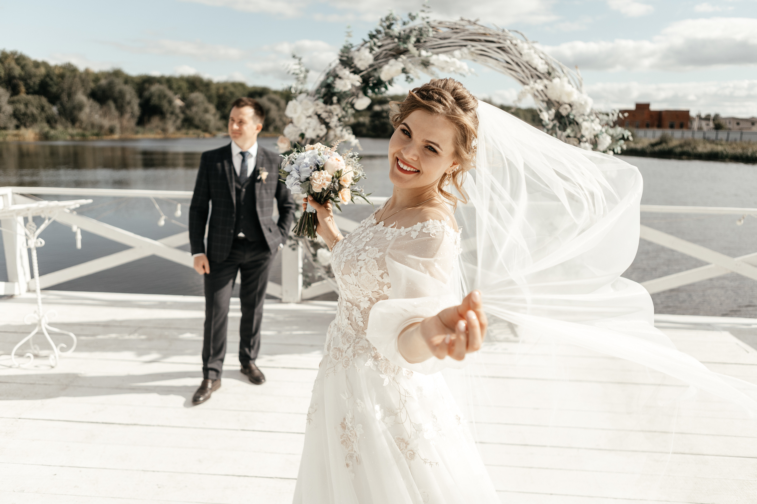 Свадебный фотограф Уфа — Руслан ГабдлисламовЖивые эмоции, красивые кадры, воспоминания на всю жизнь.Работаю по всей Республике Башкортоста. Свадебный фотограф Уфа Руслан Габдлисламов