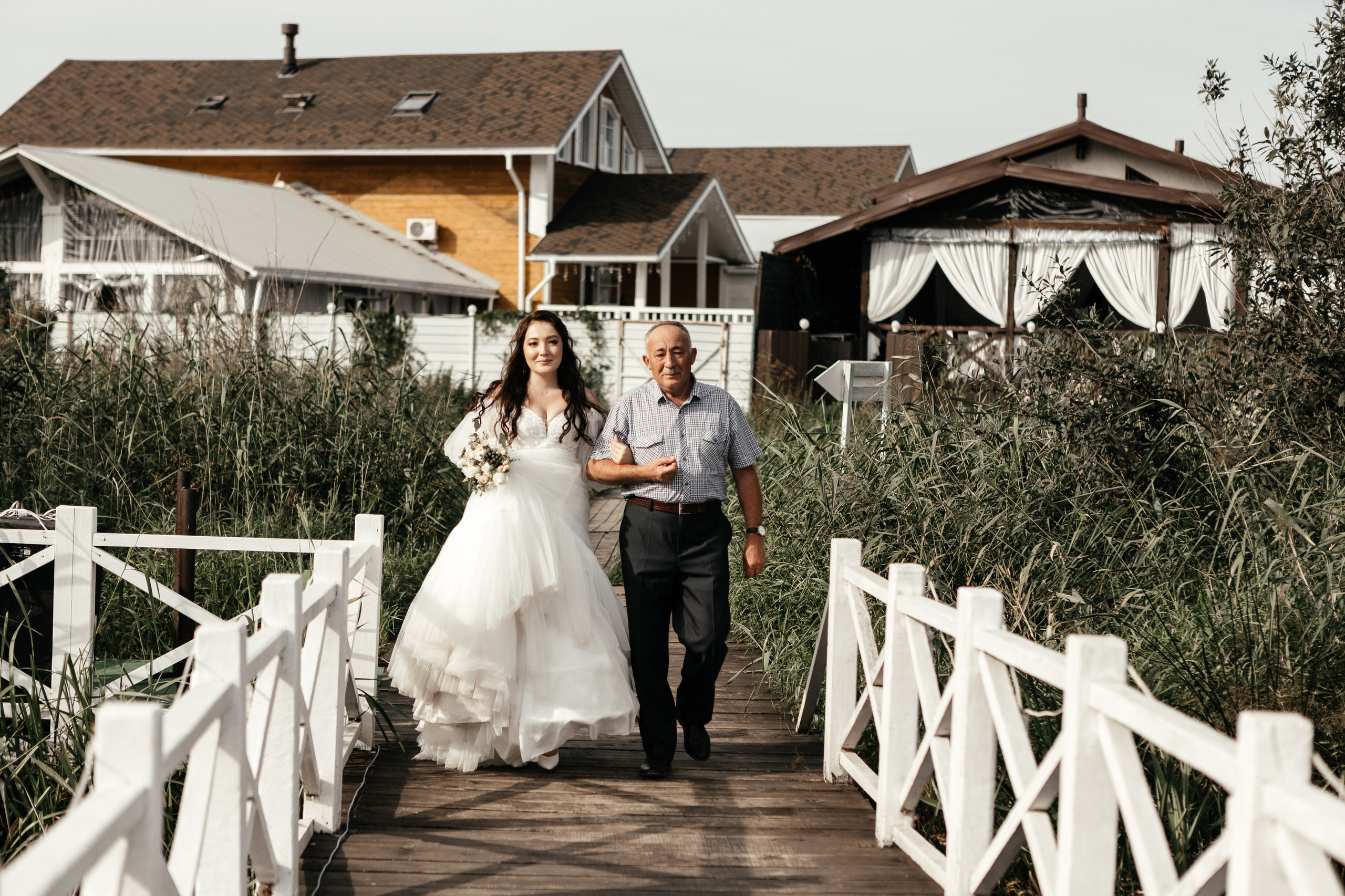 Свадебный фотограф Уфа — Руслан ГабдлисламовЖивые эмоции, красивые кадры, воспоминания на всю жизнь.Работаю по всей Республике Башкортоста. Свадебный фотограф Уфа Руслан Габдлисламов