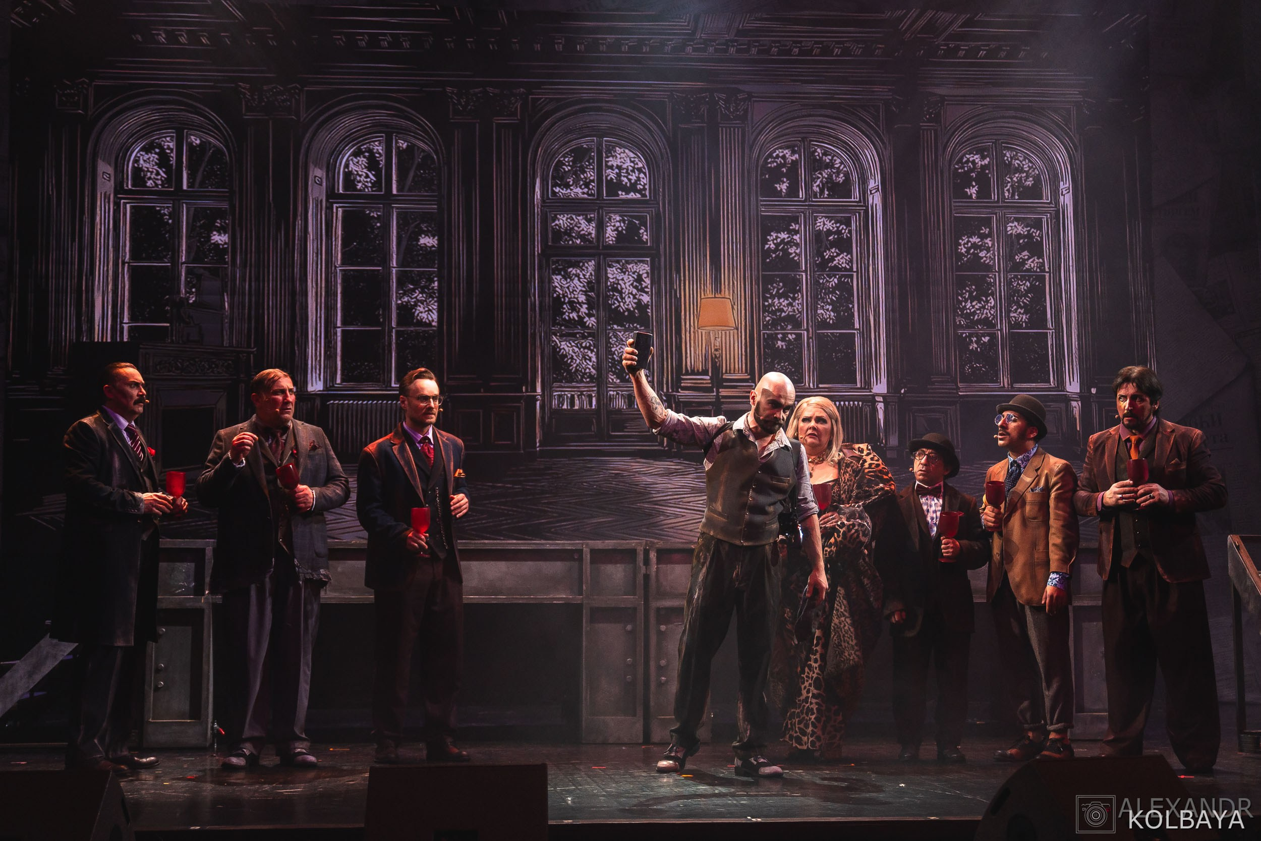 Фотографии со спектакля «Однажды в городе N». Концертный и театральный репортажный фотограф в Москве Александр Колбая