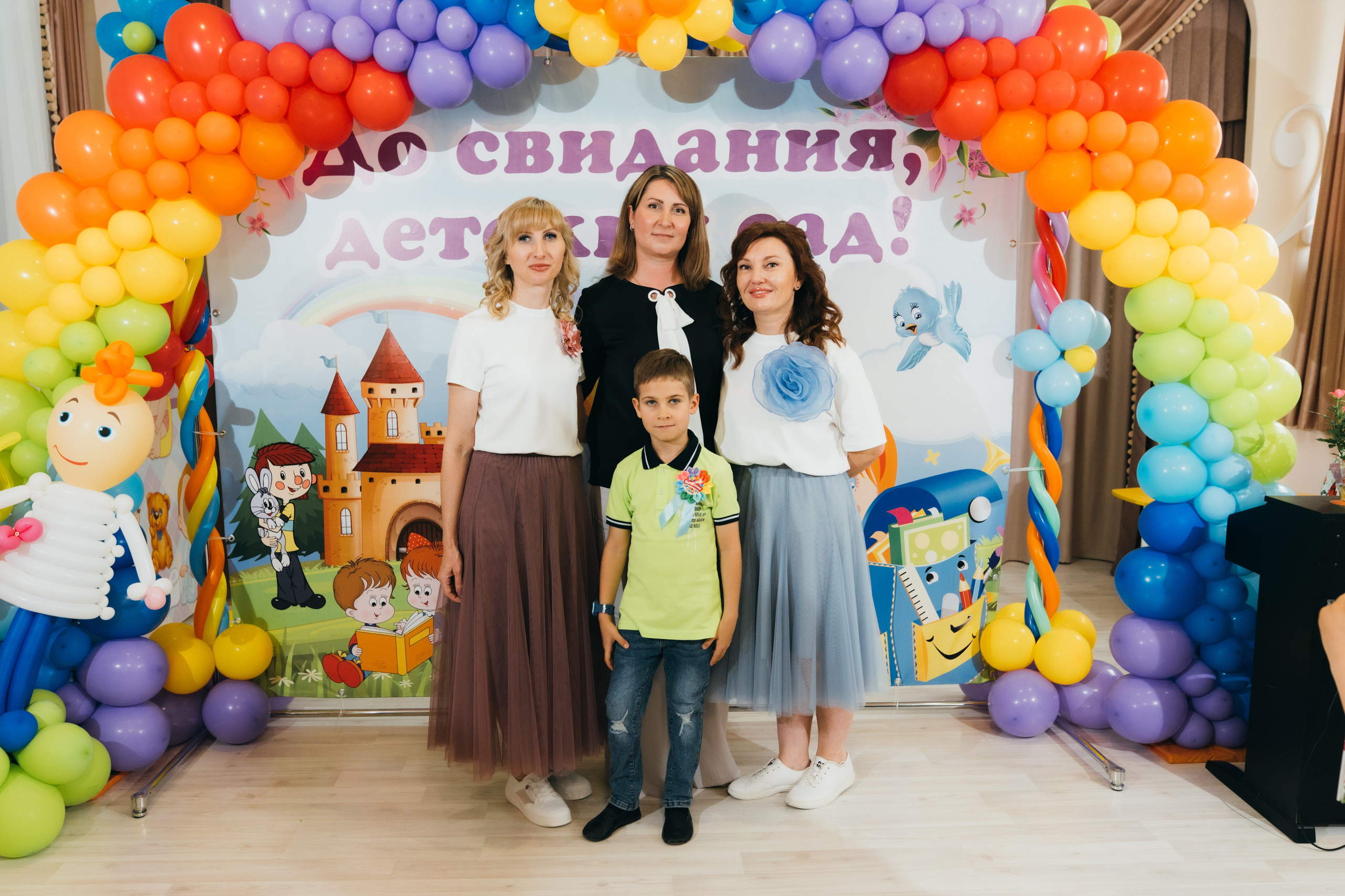 Выпускной в детском саду. Профессиональный фотограф Геленджик, Новоросийск Виктория Цейс