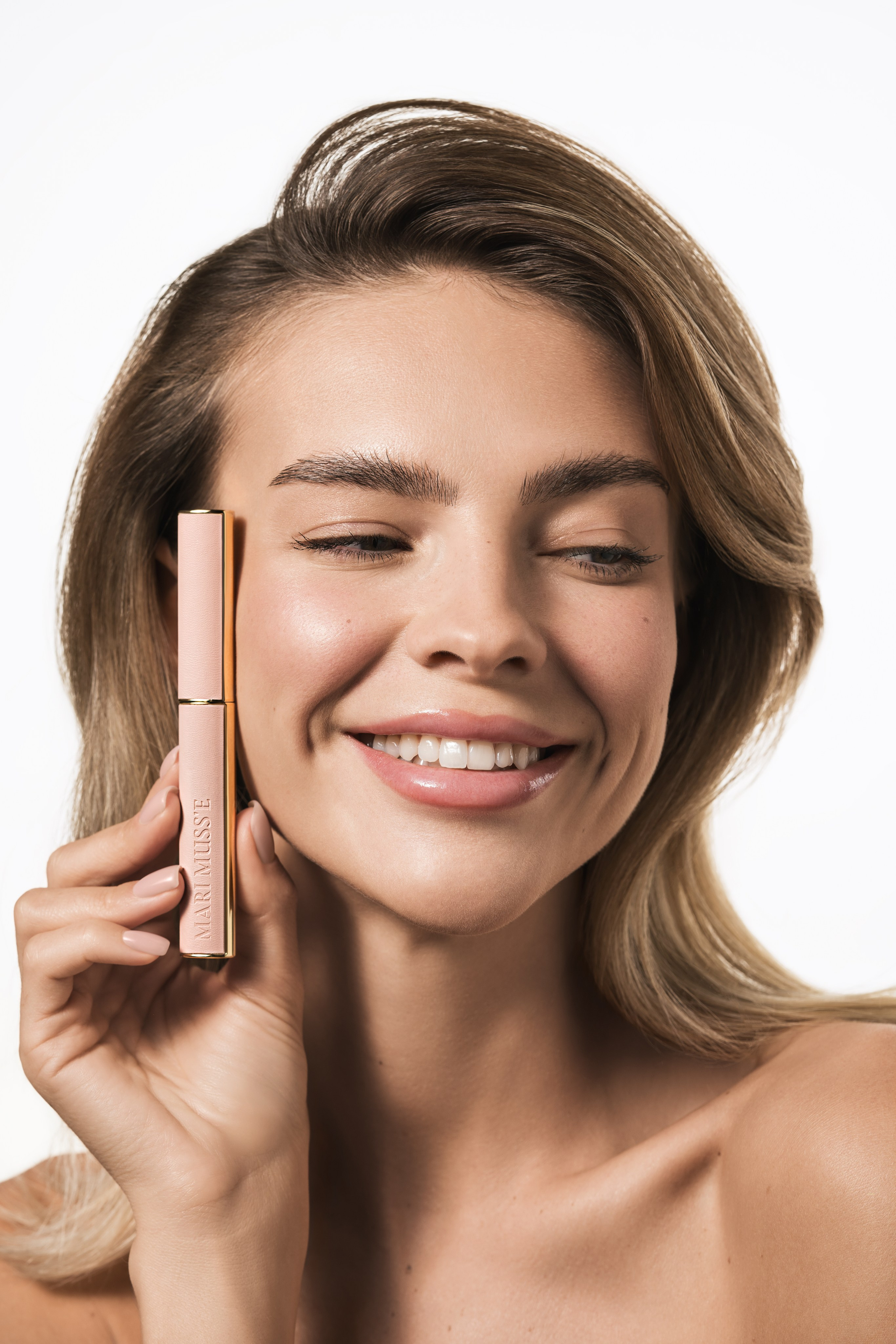 MARI MUSS’E. Retouching, photo editing, portfolio retoucher