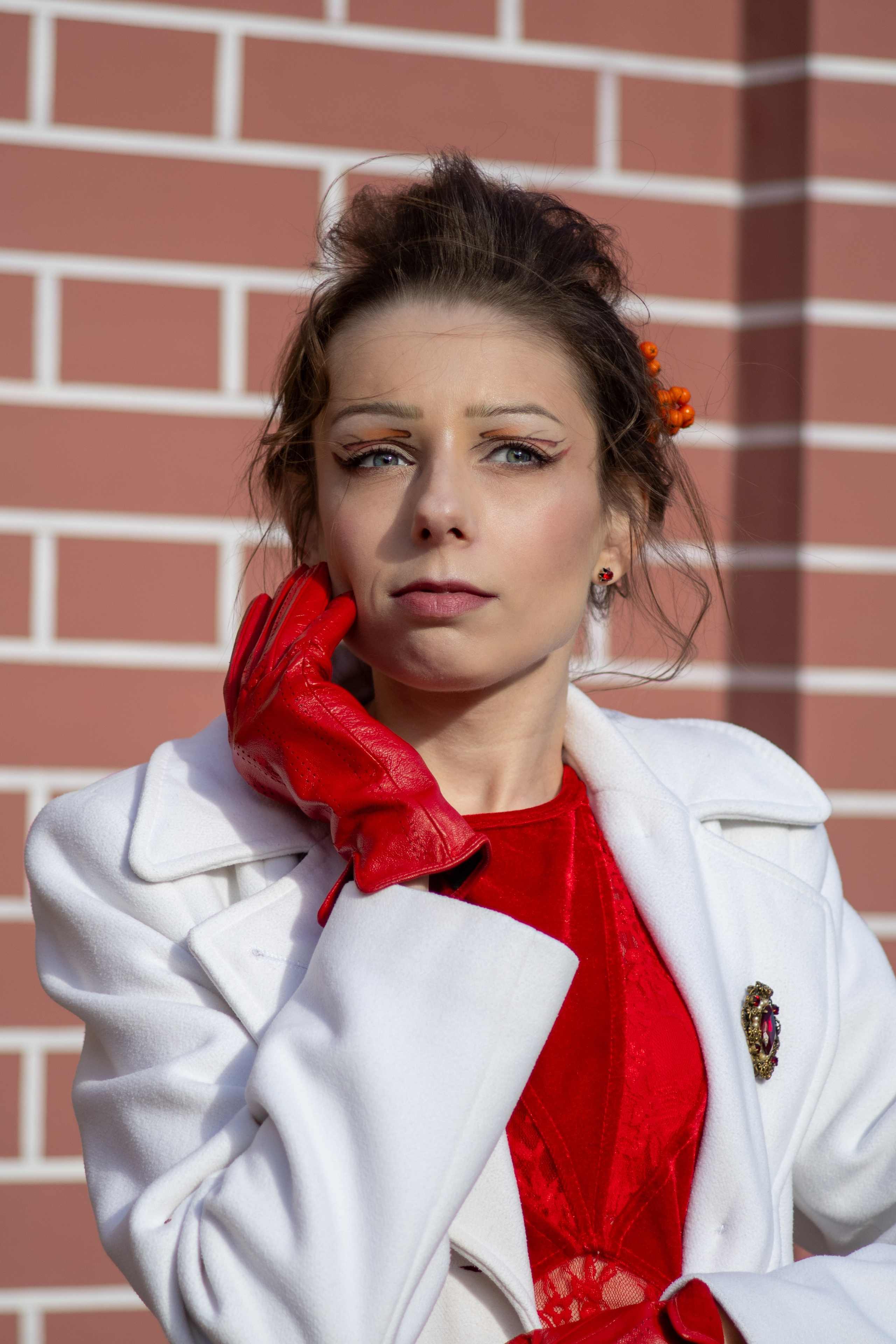 Лена с рябиной. Семейный и детский фотограф Антон Зорин