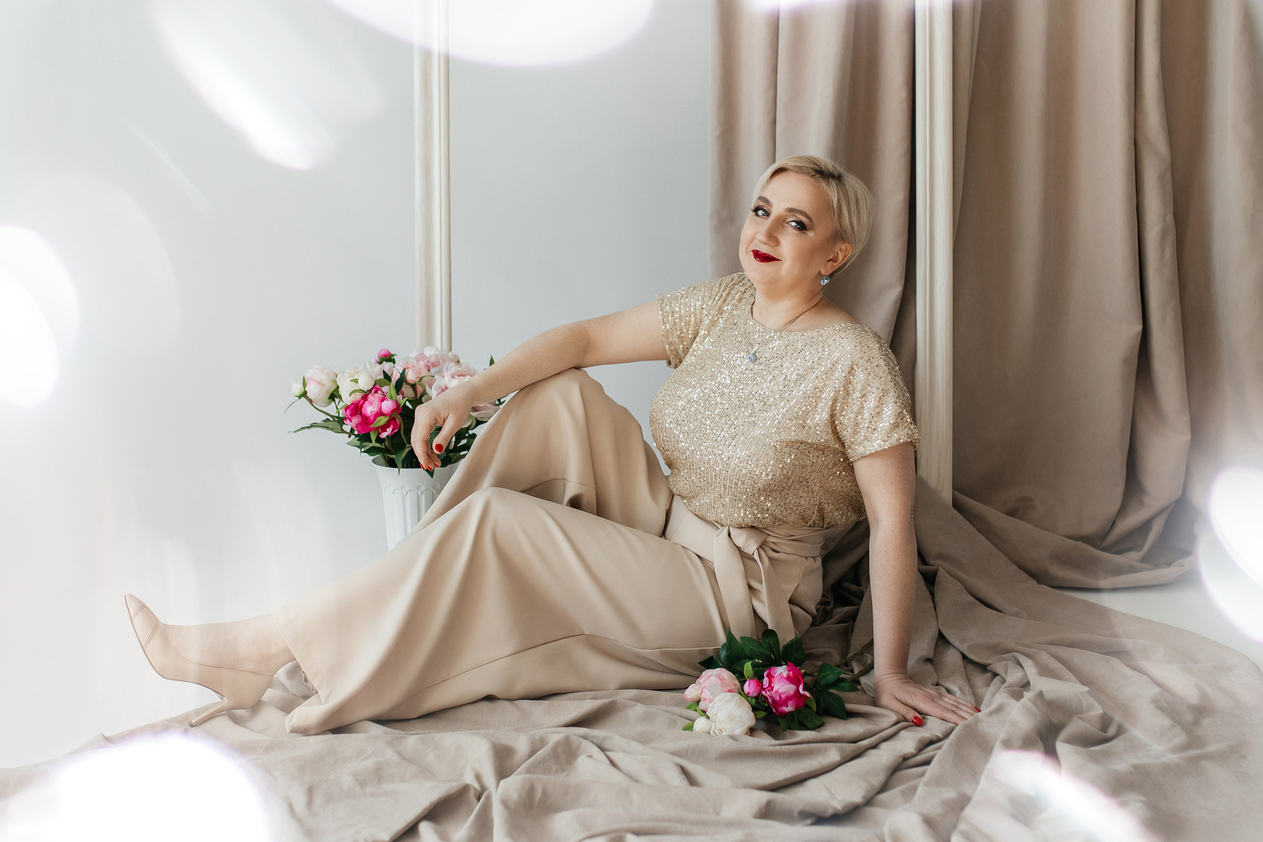 Олесяв моей студии. Март 2025. Фотограф Пермь. Свадьбы. Семья и дети, школа, д. сад. Фотокниги