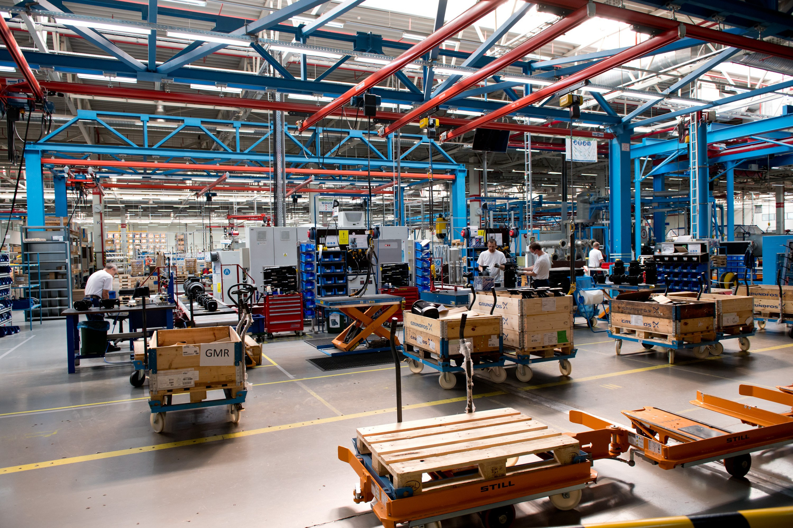 Производство Grundfos. Репортажный фотограф и видеограф Слава Думчев. Тимбилдинги, отчетники, корпоративы