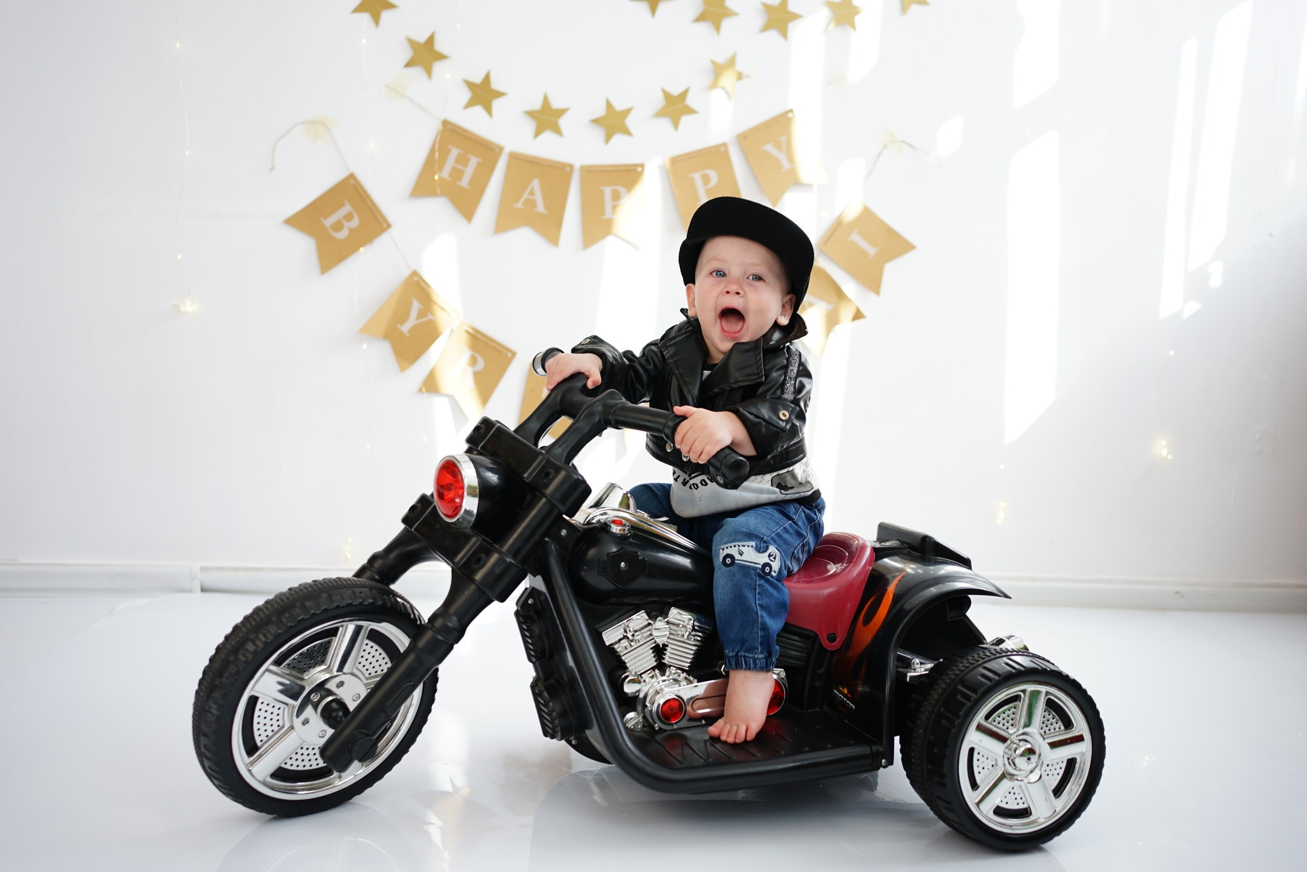 Фотосессия на Годик для Мальчиков. Детская Фотостудия ГОДОВАСИКИ в Санкт-Петербурге фотосесия на годик