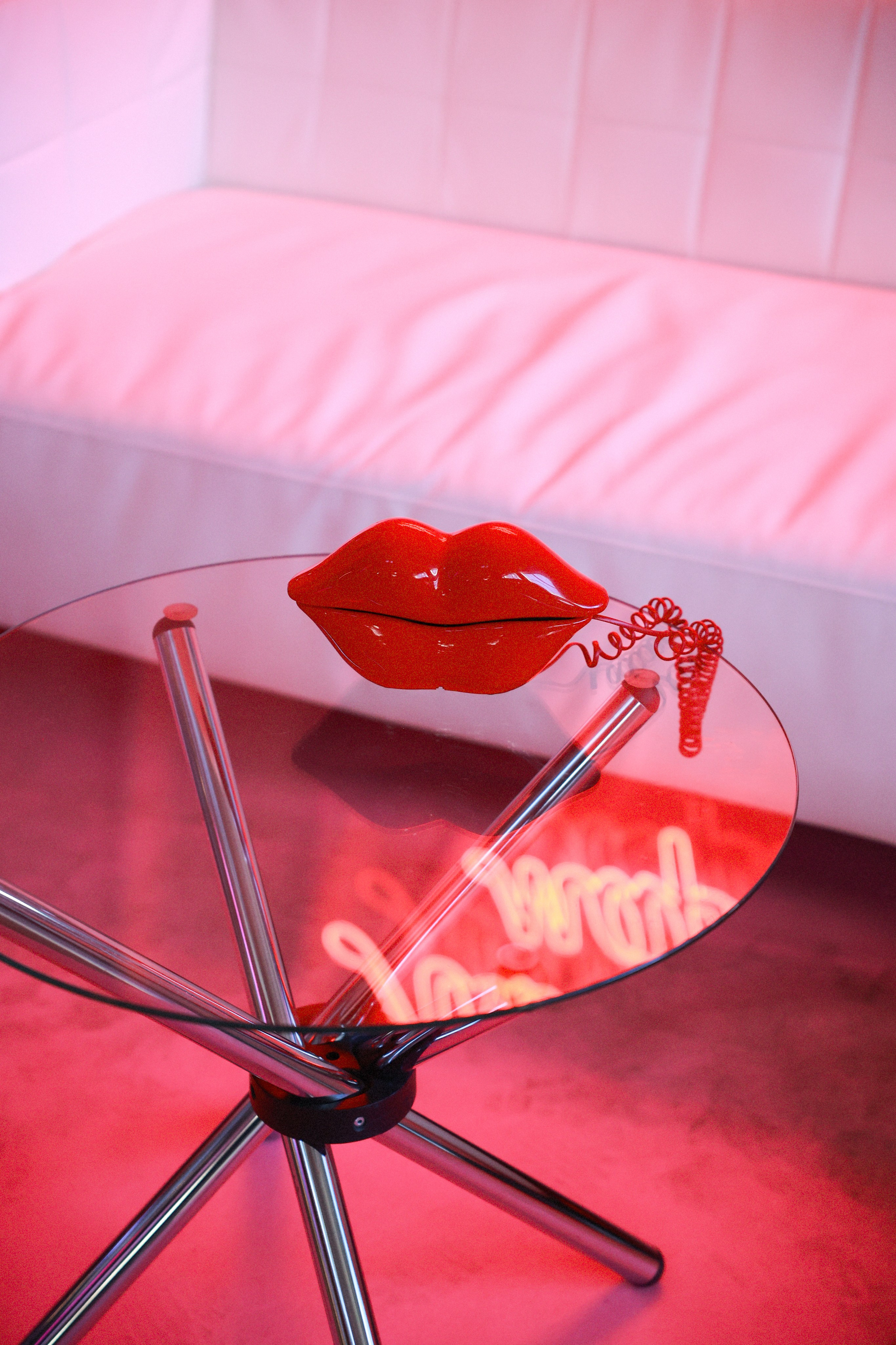 7–8 марта 2025 в пространстве «Три вокзала. Депо» / День 1 / фото Саша Жукова. Фотоотчеты «Ламбада-маркета»