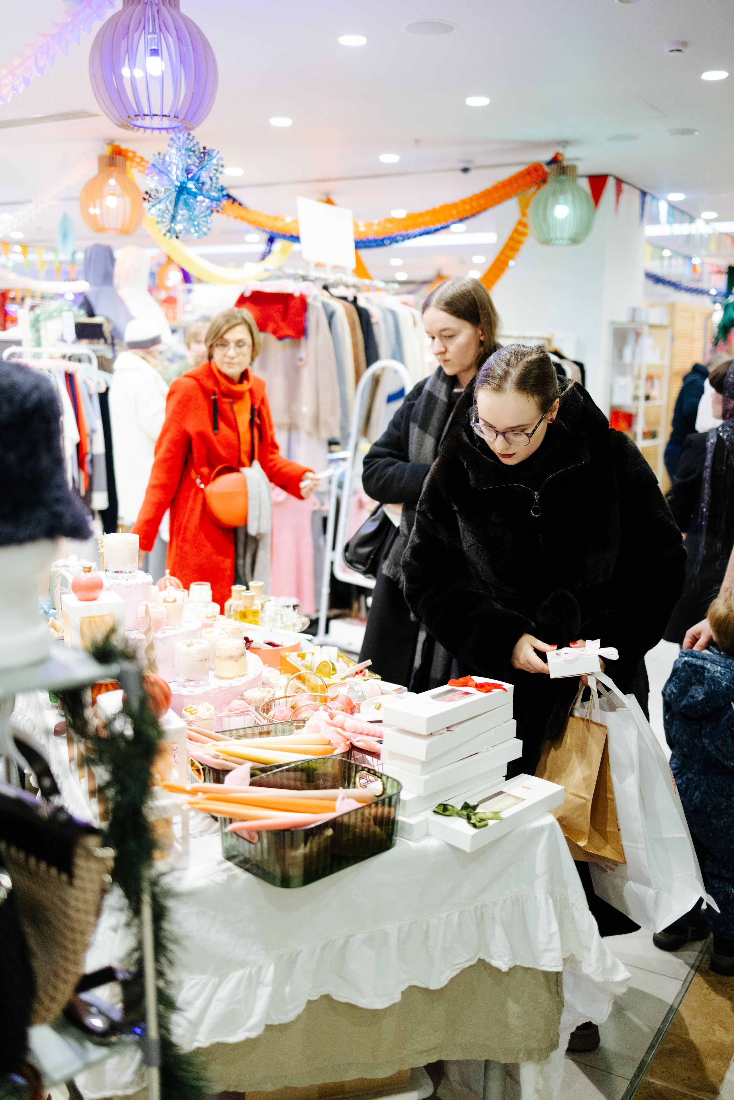 27–28 декабря 2025 Pop-up в Lotte Plaza / фото Валерий Белобеев. Фотоотчеты «Ламбада-маркета»