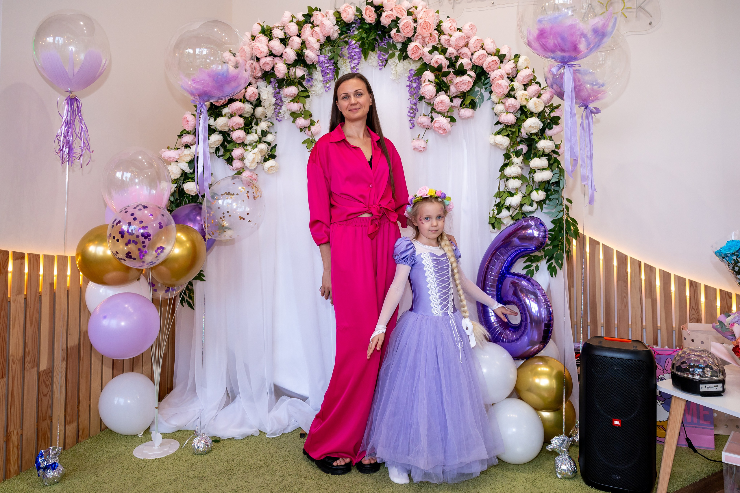 ДР в лофте с фокусником