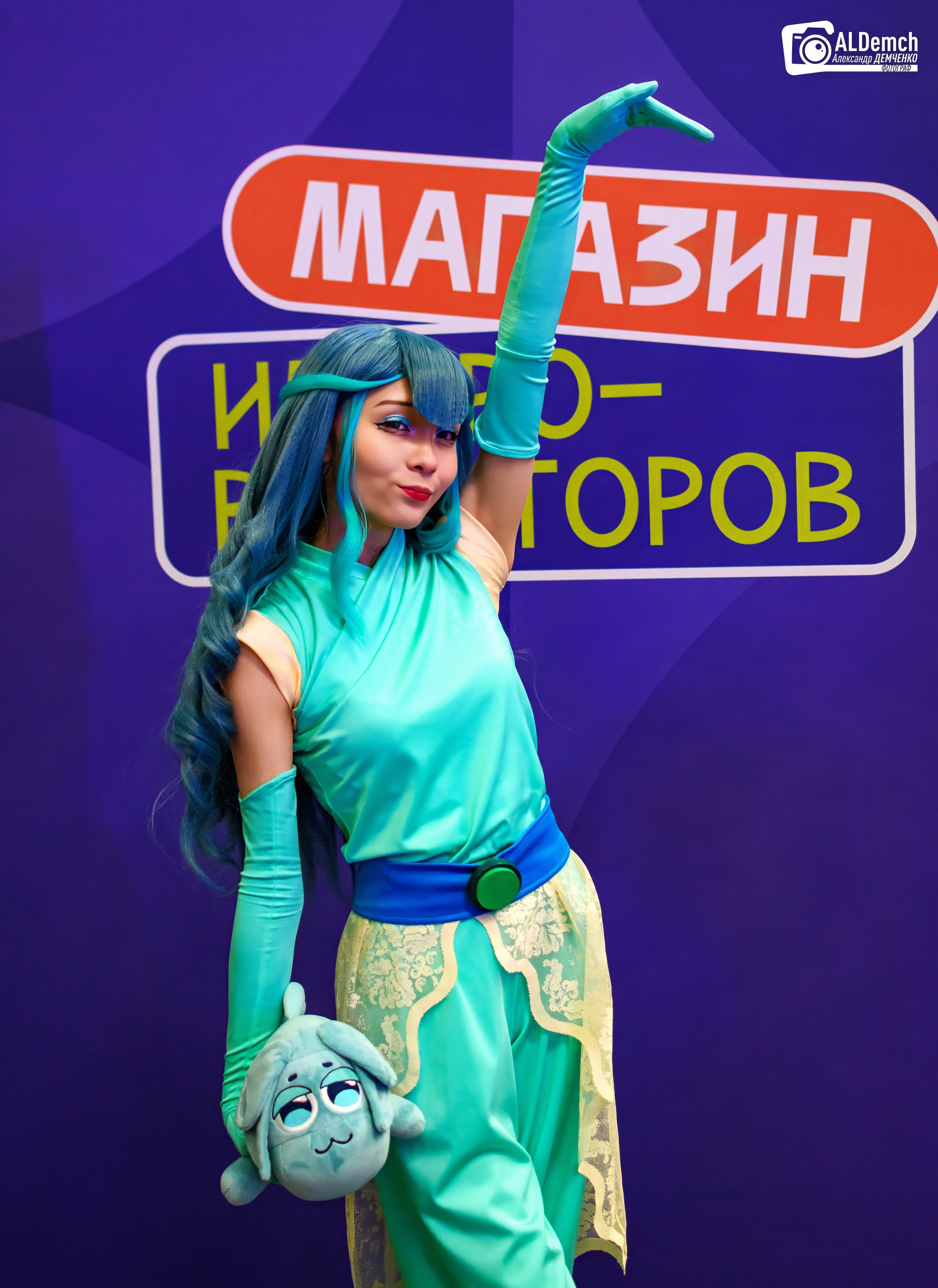 Аниме картинки персонажей и косплей фото в России Москве