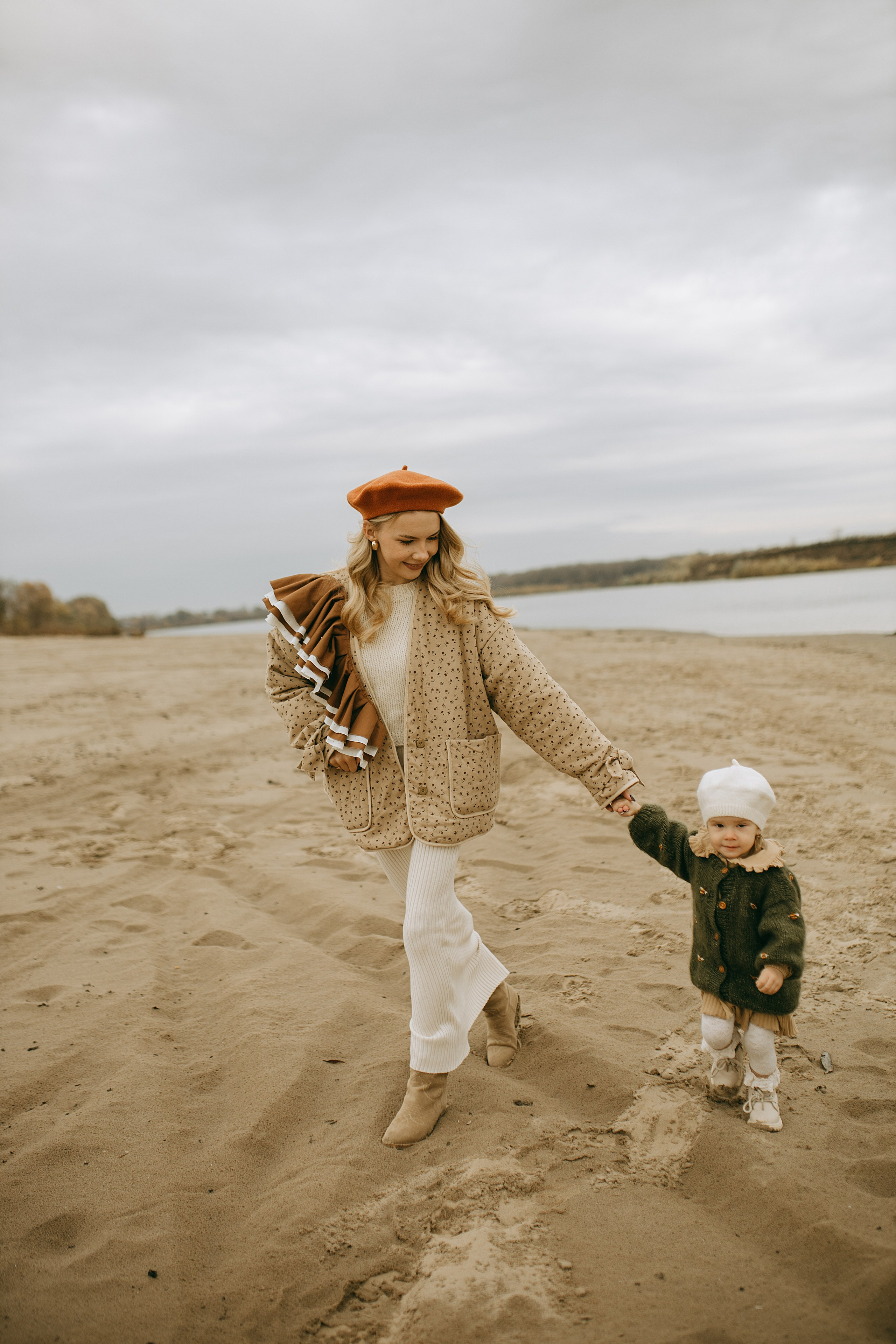 Прогулка у воды осенью. Семейный и детский фотограф в Рязани Екатерина Воронцова