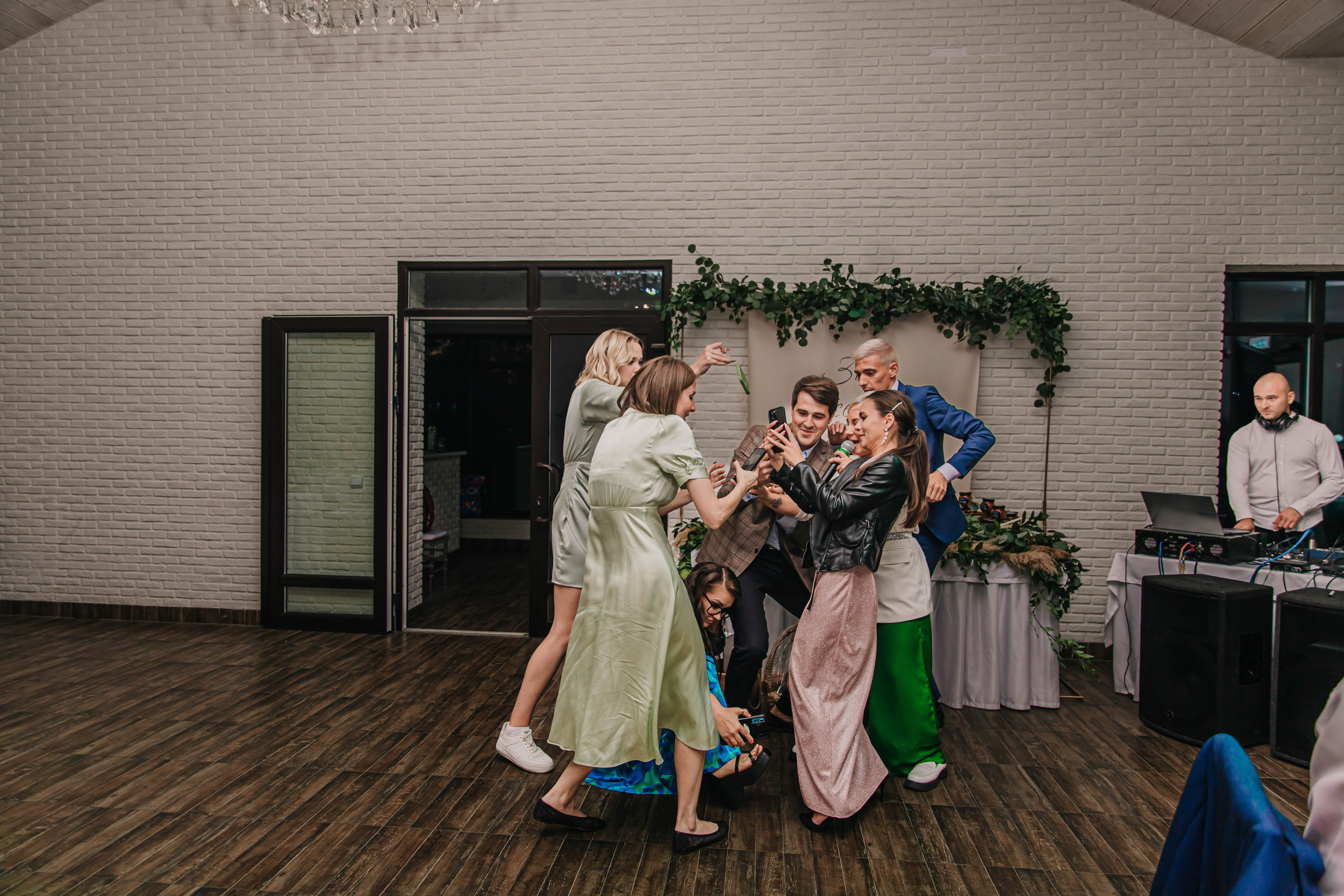 Вячеслав и Анастасия (пакет «Весь день»). Фотограф Дарья Маташкова