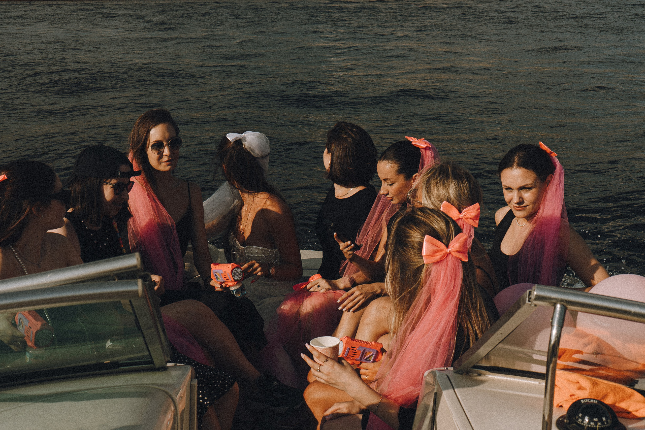 ДЕВИЧНИК НА КАТЕРЕ. Профессиональный фотограф, Санкт-Петербург — Виктория Богомолова