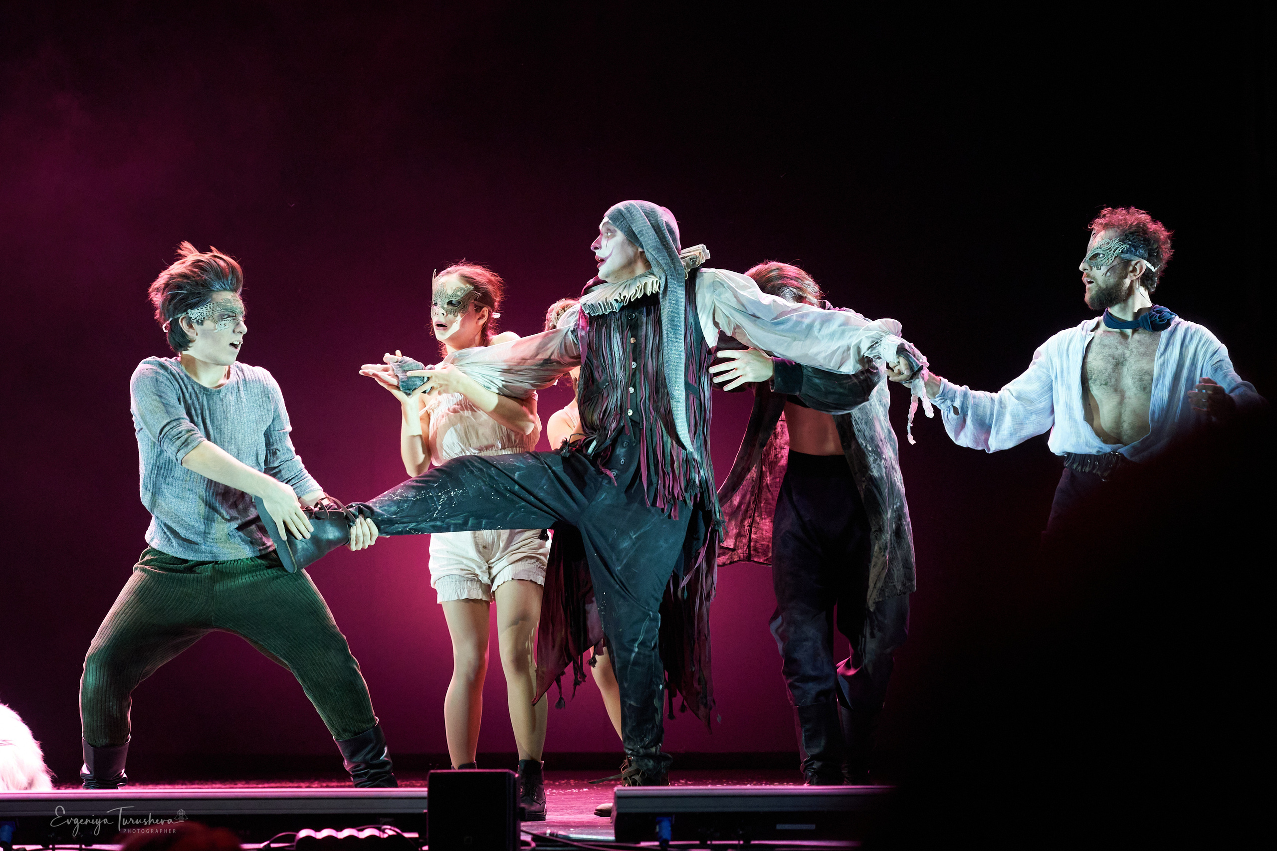 «Человек, который смеется» (. Фотограф Евгения Турушева