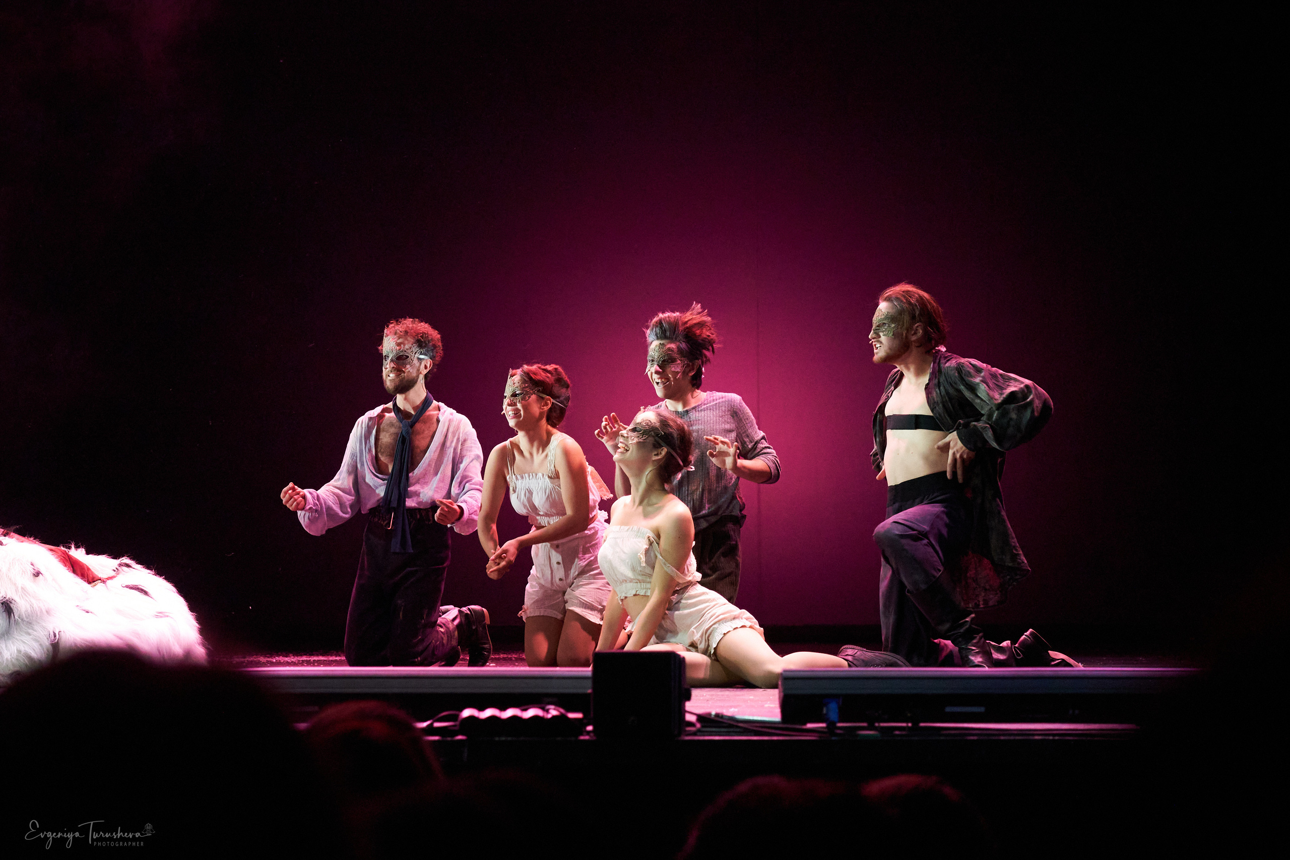 «Человек, который смеется» (. Фотограф Евгения Турушева