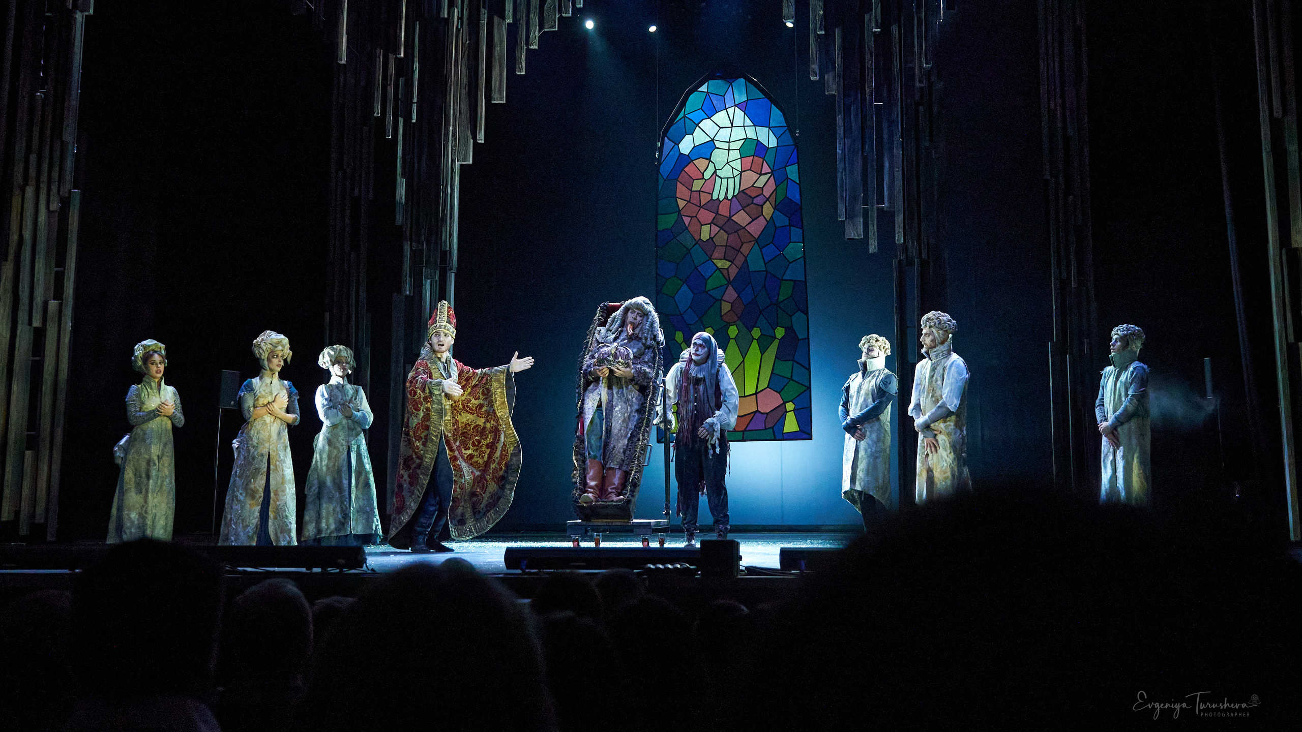 «Человек, который смеется» (. Фотограф Евгения Турушева