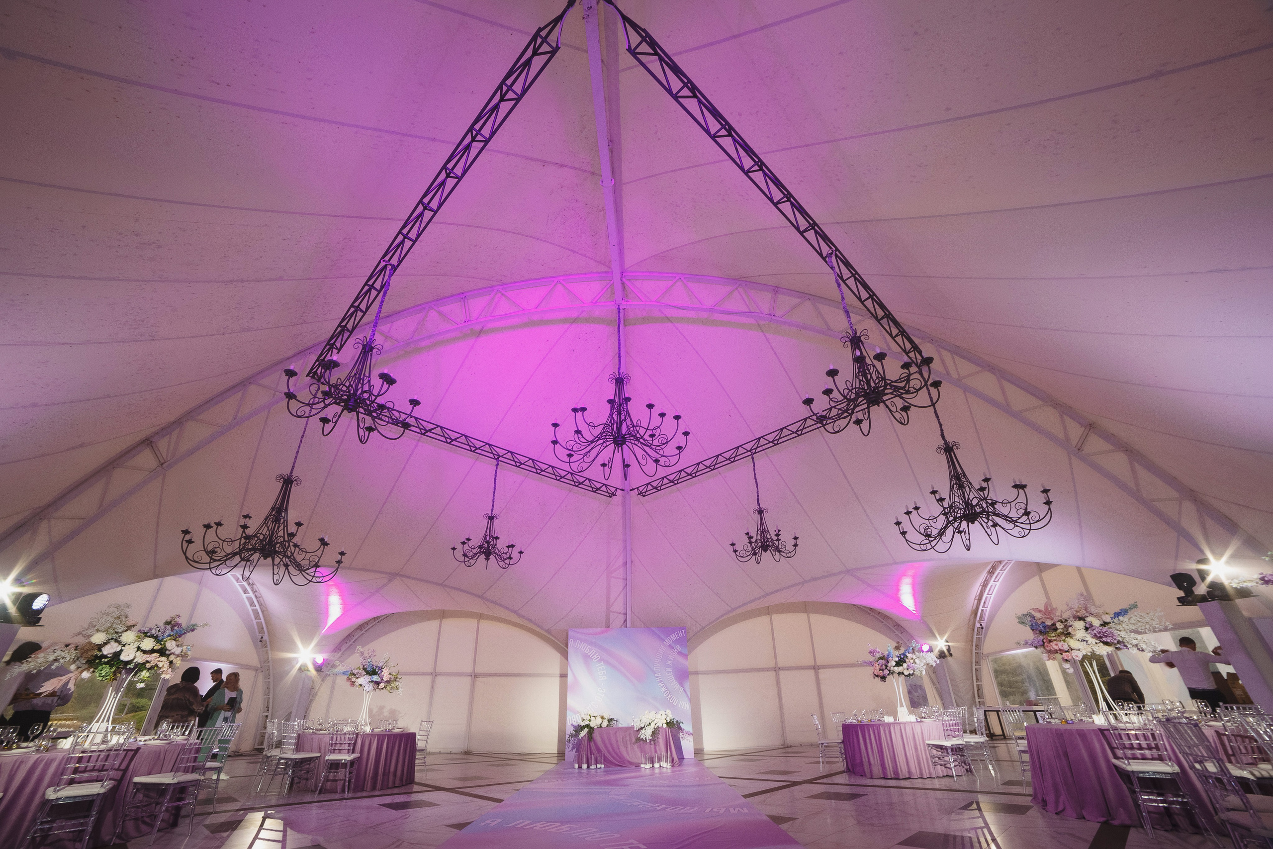 Идиллия в природе: Волшебство отдыха в загородном клубе 'Golden Horse'. Свадебный и семейный фотограф в Таганроге Бакарюк Антон