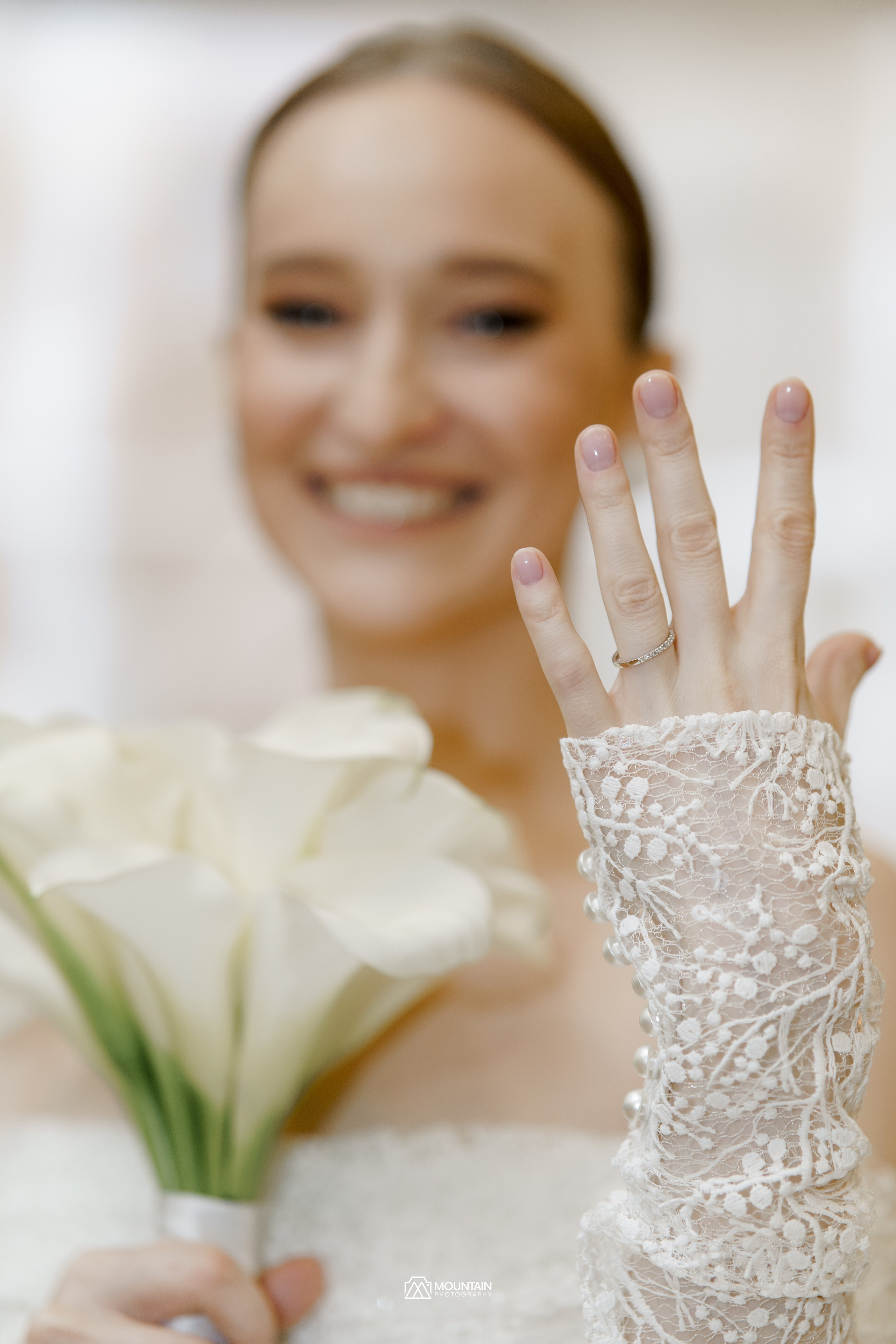 Oludola and Anastasia. Photographer based in moscow Peter Tchana