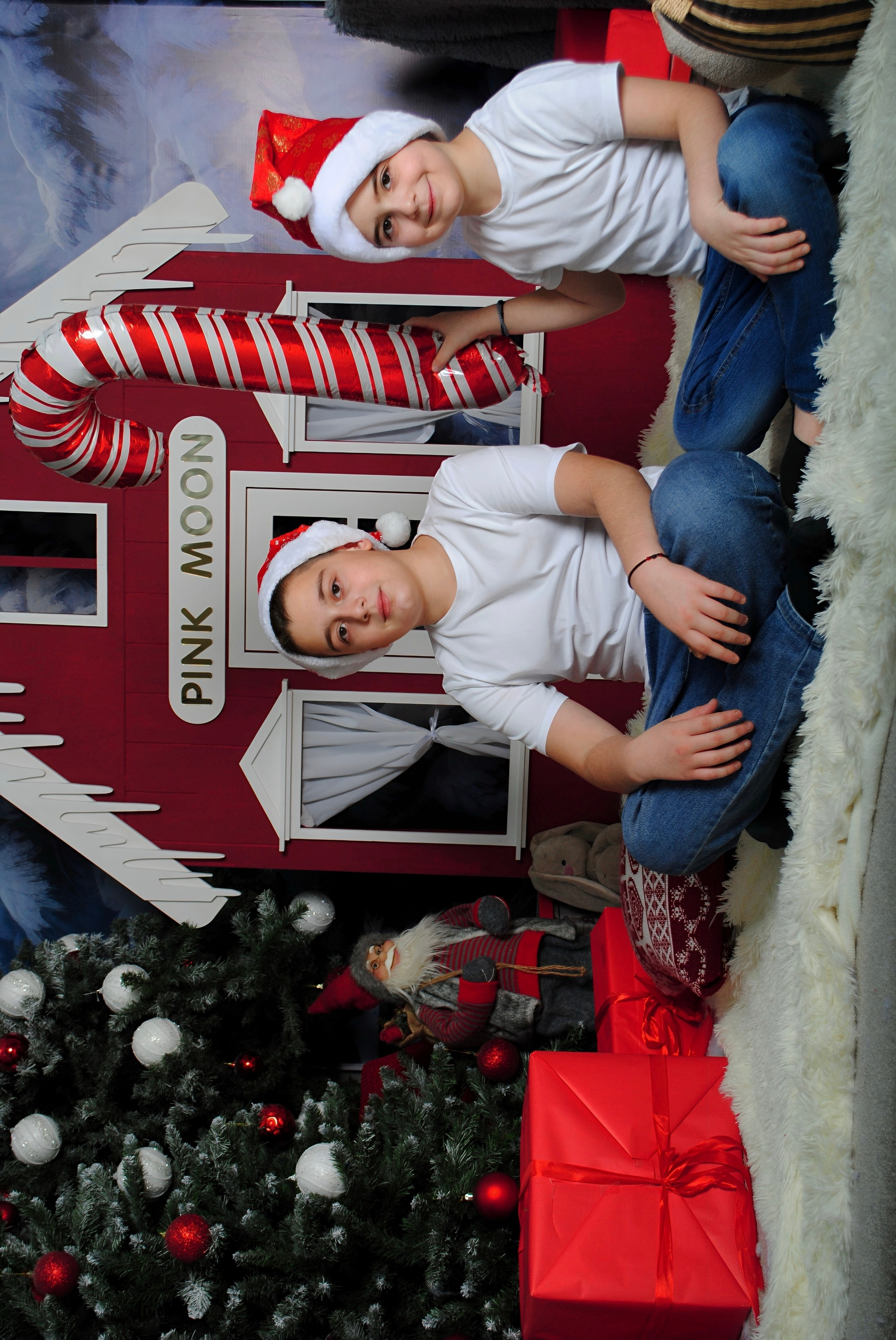 Мария и семья. Фотограф Мария Мусаелян