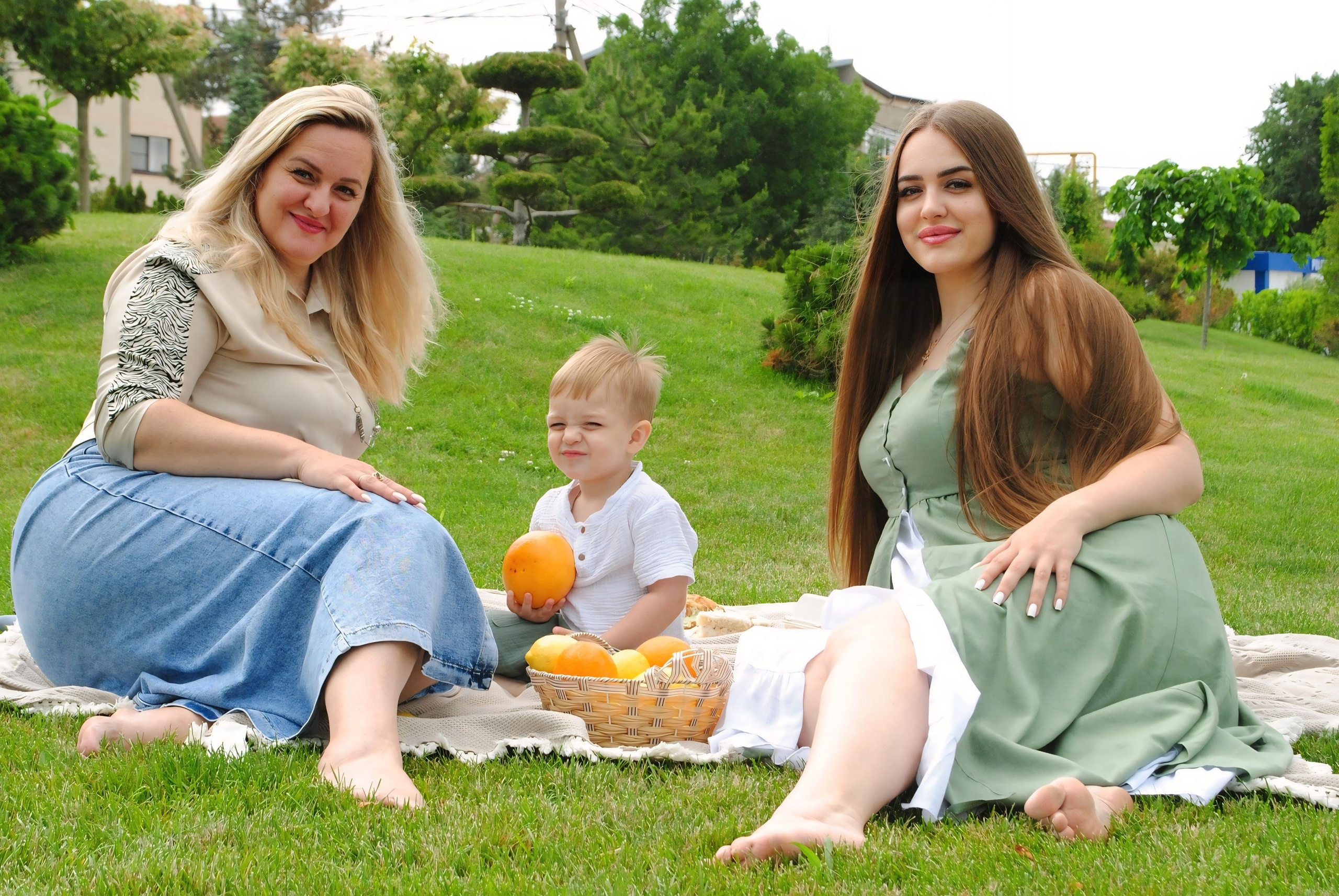 Настя и семья. Фотограф Мария Мусаелян