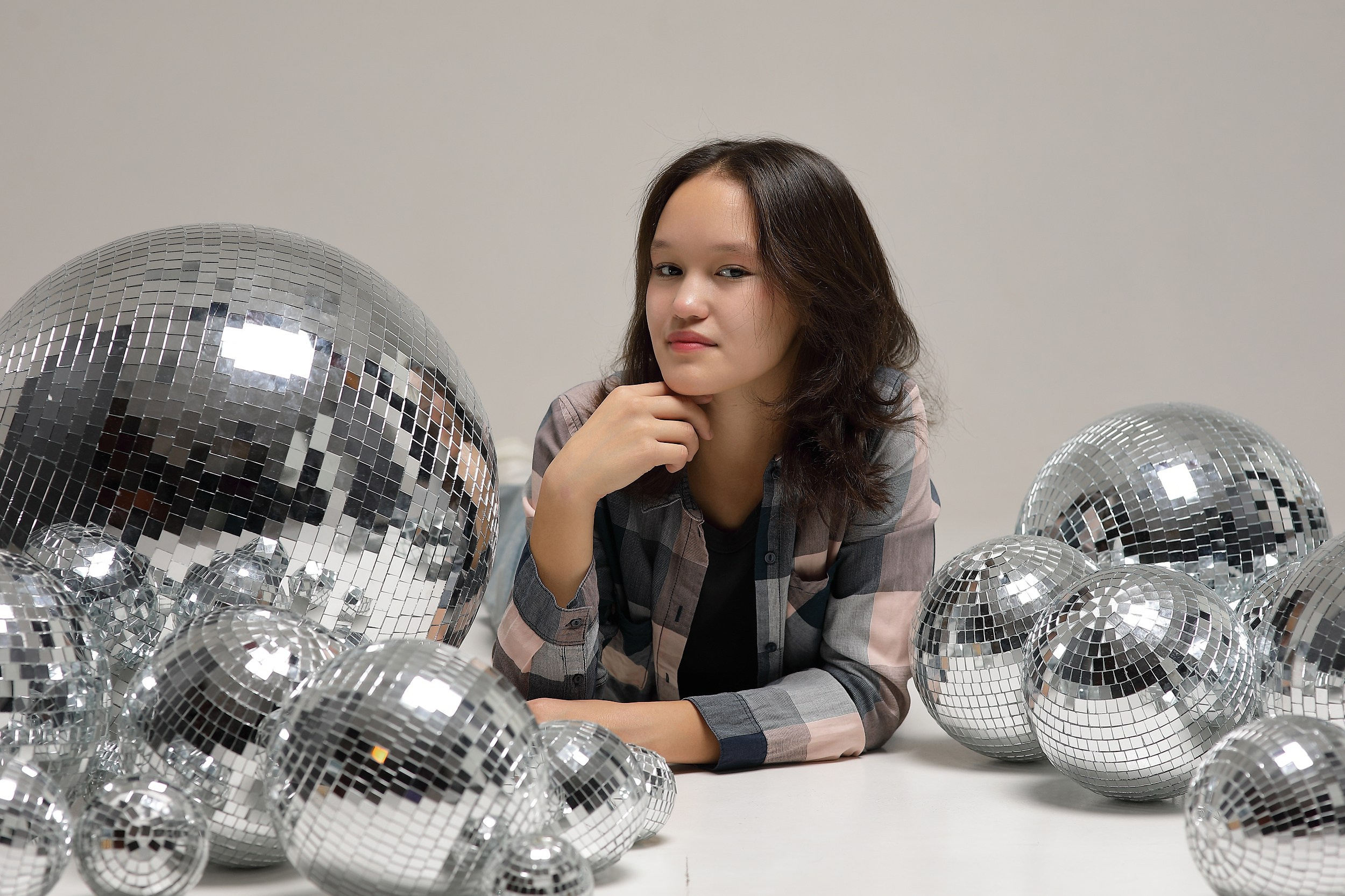 В фотостудии. Свадебный и семейный фотограф и видеограф в Екатеринбурге Полянские Тимур и Анастасия