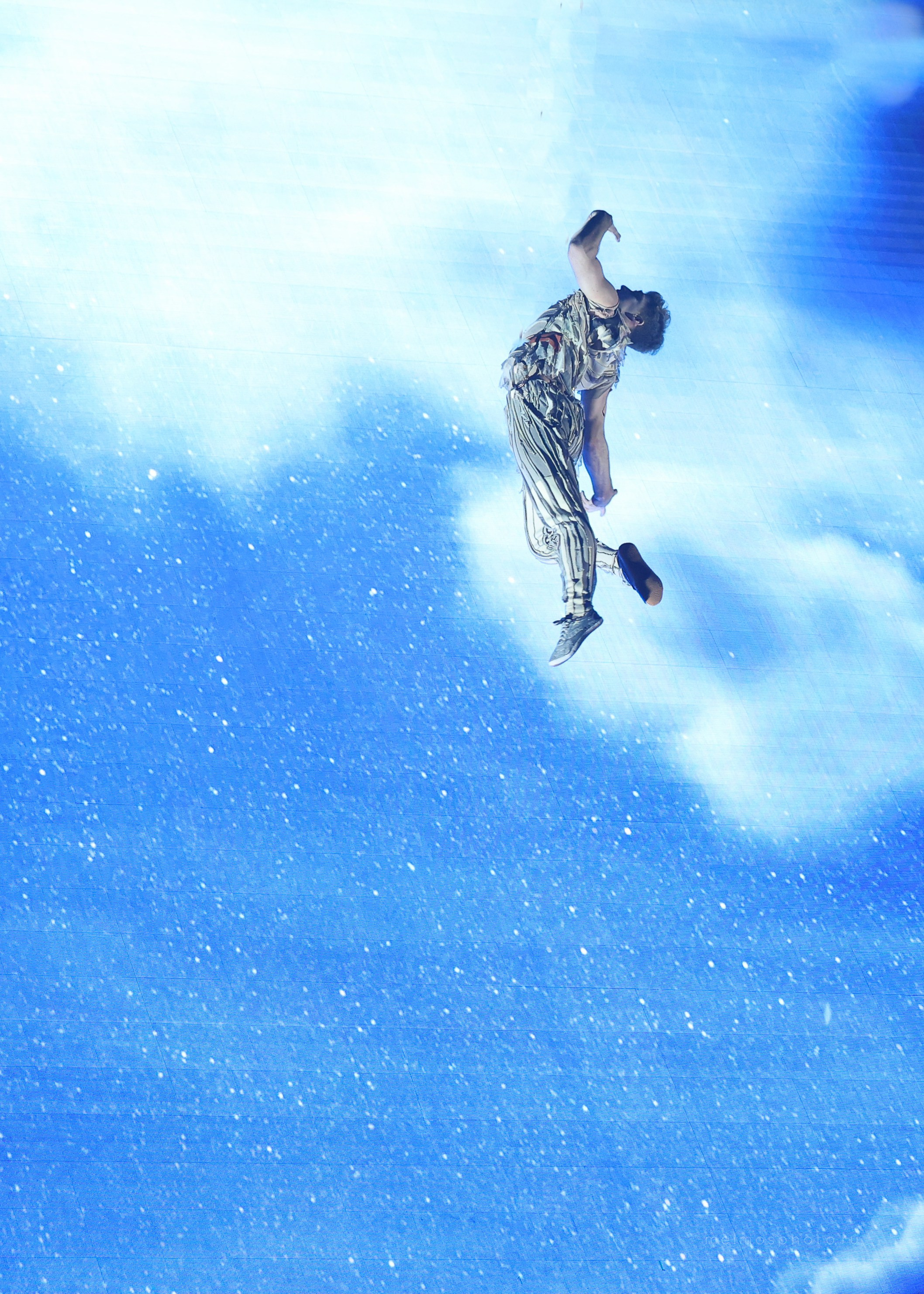 АНТИГРАВИТАЦИЯ. Репортажный, архитектурный, театральный и файн-арт фотограф Лена Мельникова в Москве