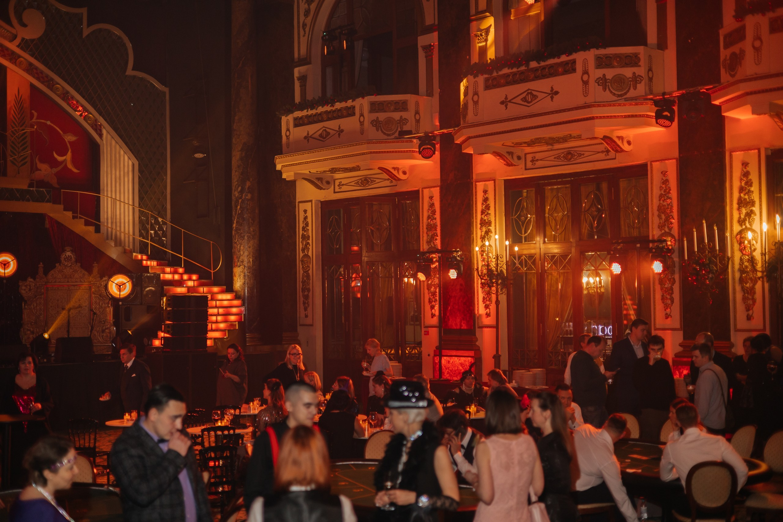 Первый клиентский банк «Бурлеск NY» Ресторан Яръ. Фотограф Москва Людмила Белова