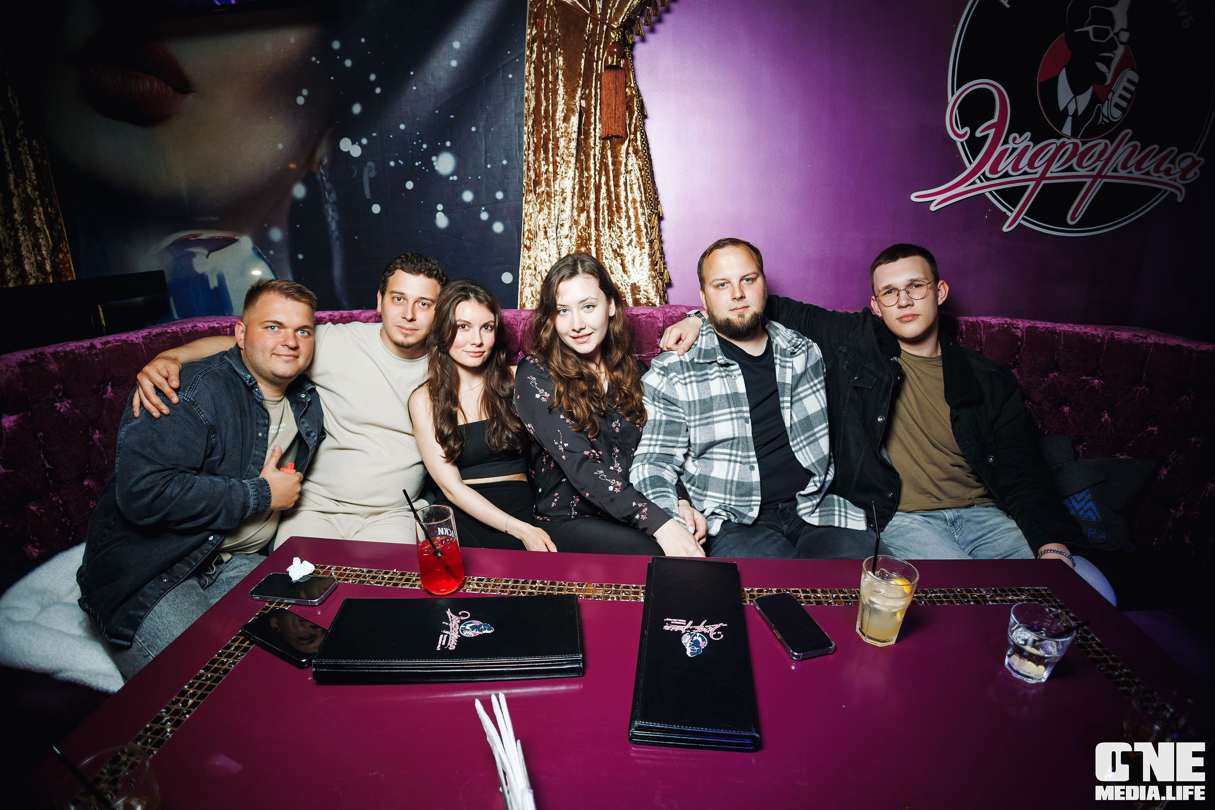 Фоторепортаж из караоке-клуба Эйфория. One Media Life: фоторепортажи, фотоотчеты с мероприятий и заведений